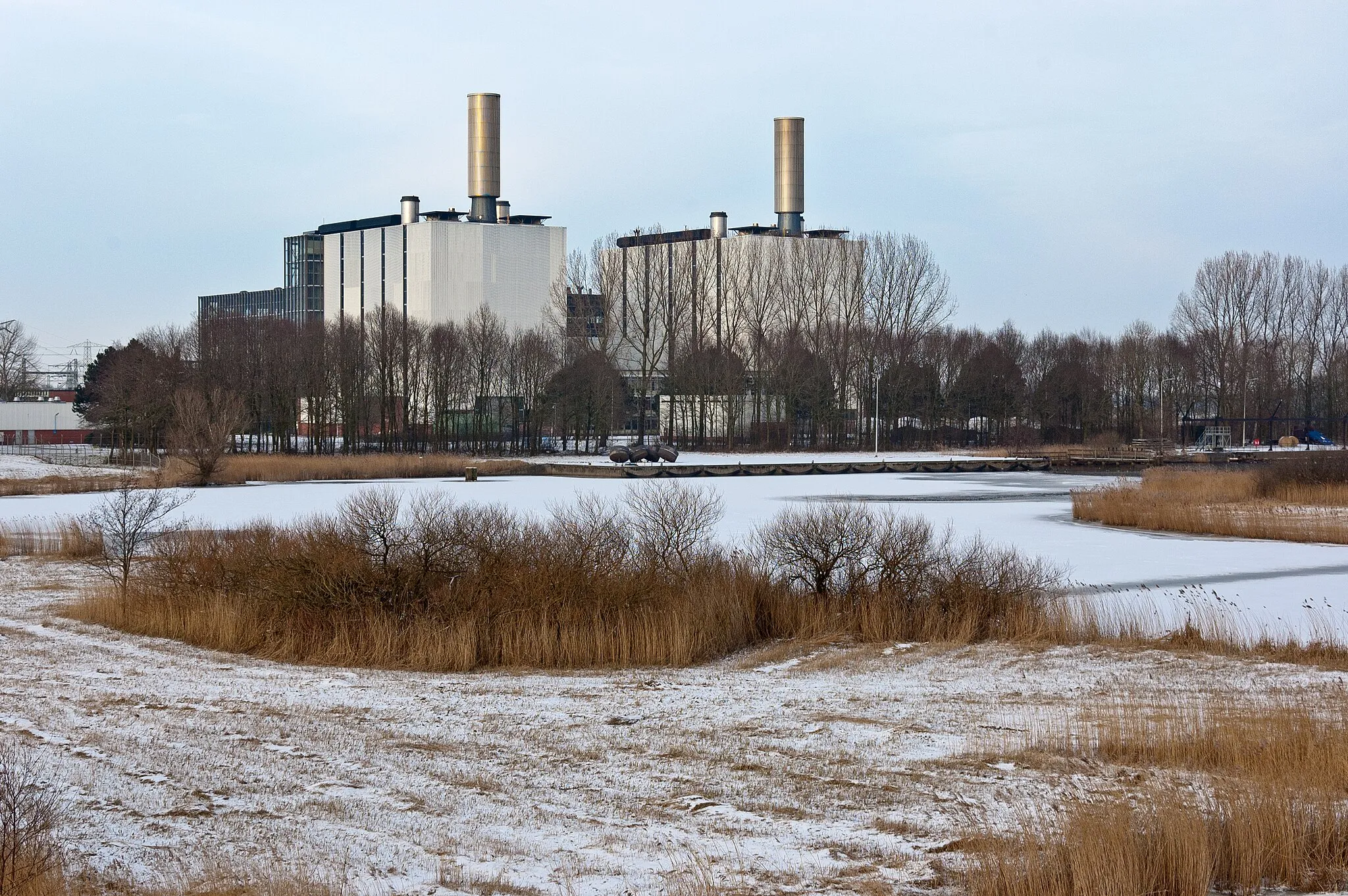 Photo showing: Electriciteits-centrale aan de Burgumermar