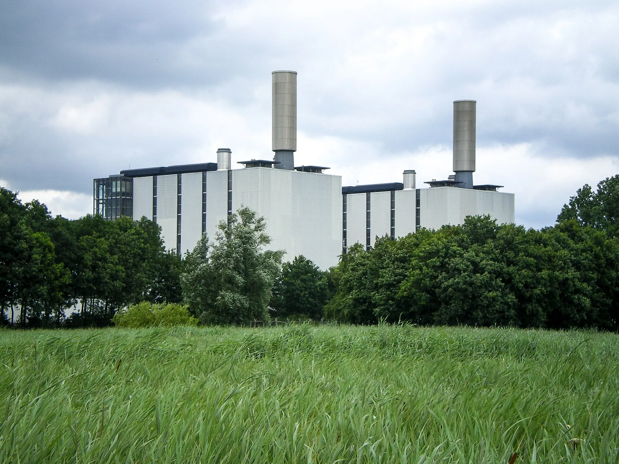 Photo showing: Electriciteits-centrale aan de Burgumermar
