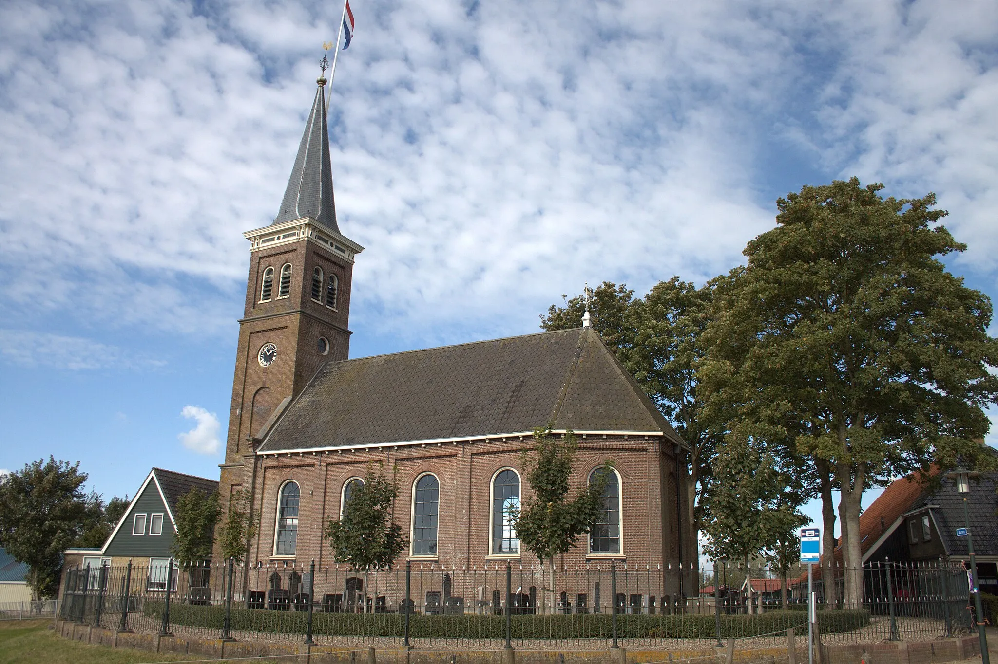 Photo showing: Dedgum, Buren 16 - Hervormde kerk - anno 1889