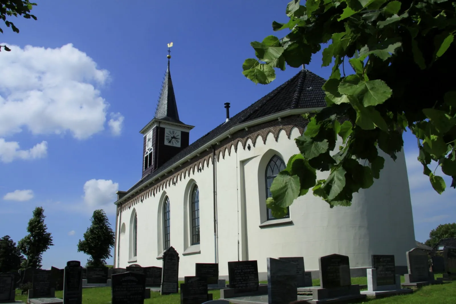 Photo showing: Lollum kerk