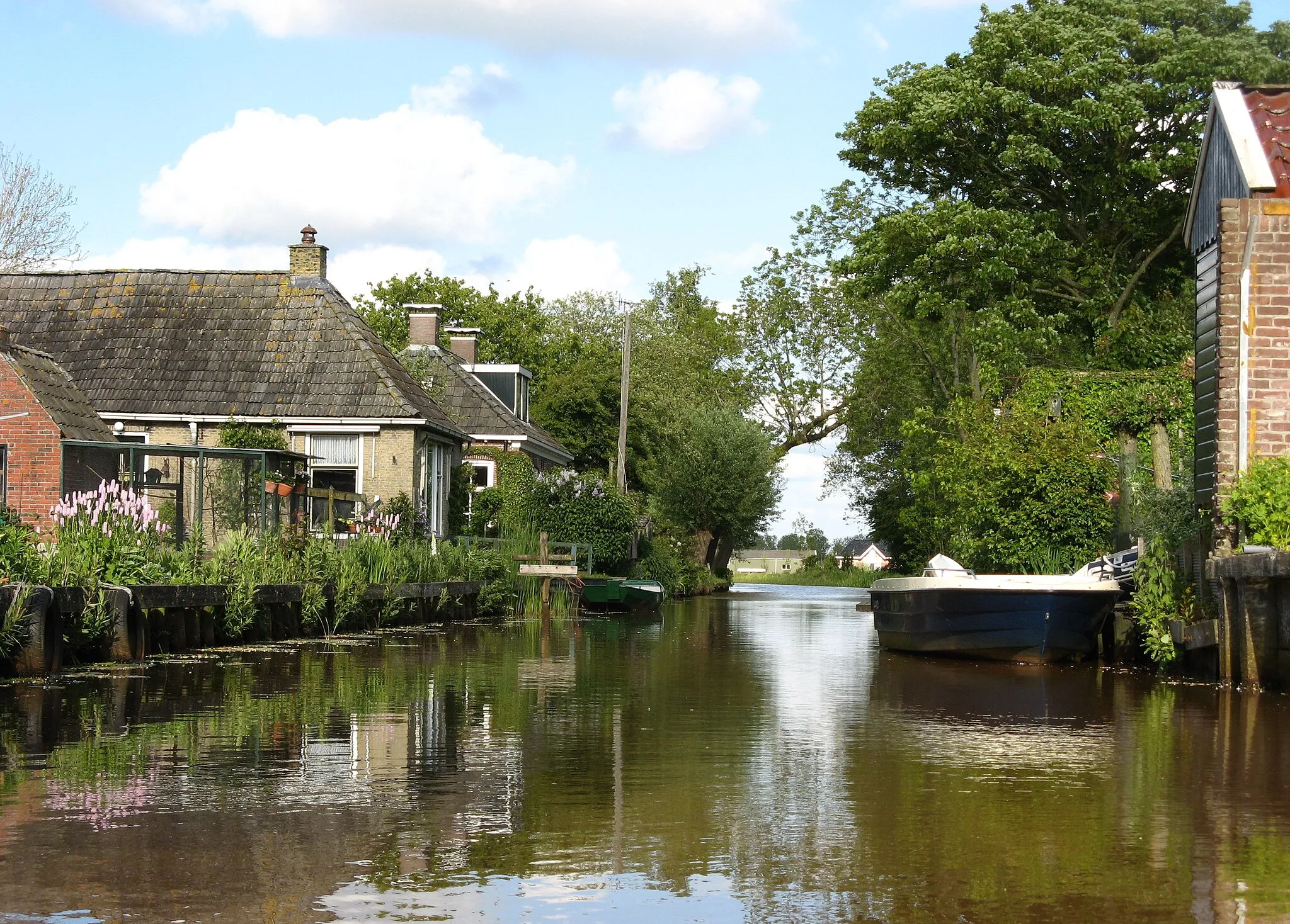 Photo showing: Canal in Rijperkerk