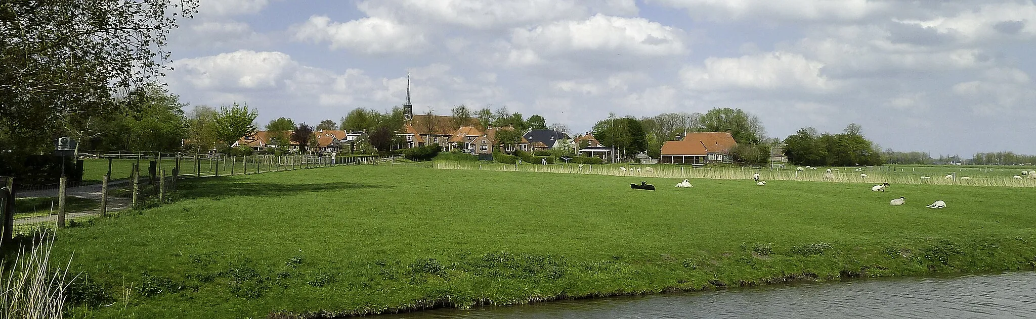 Photo showing: Dorpssilhouet Niehove