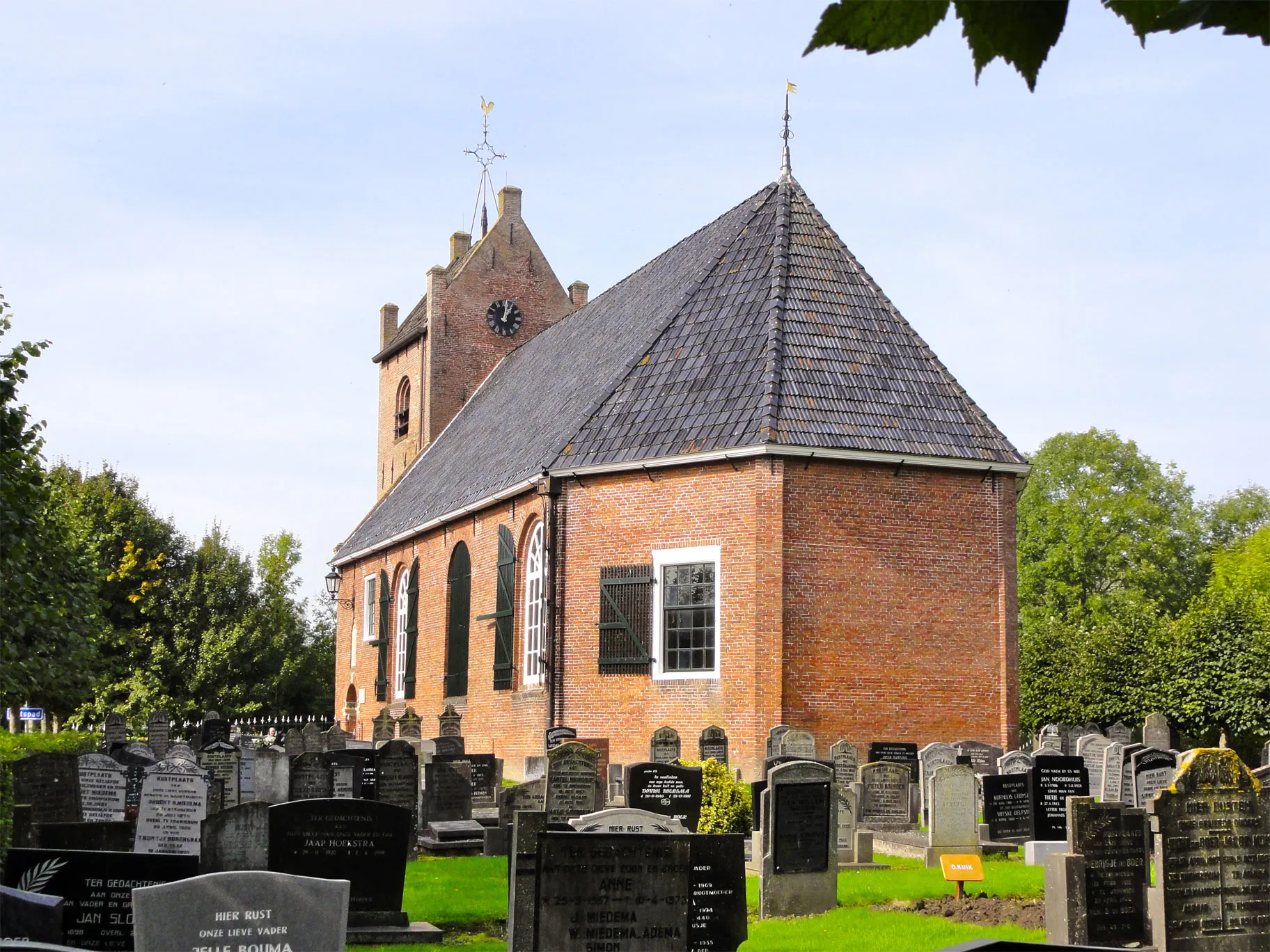 Photo showing: Kerk van Engwierum