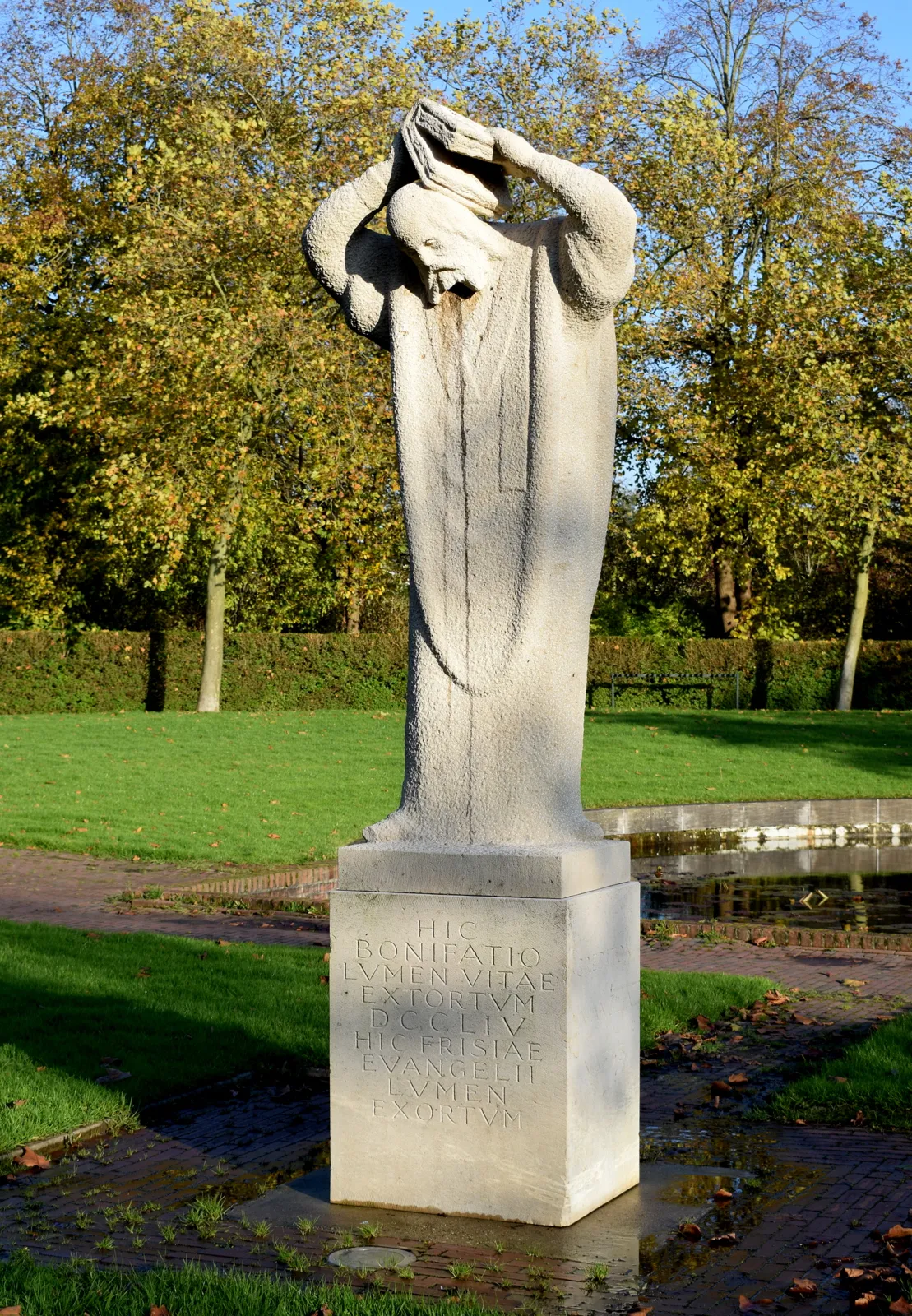 Photo showing: Byld Bonifatius by de Bonifatiuskapel, Dokkum