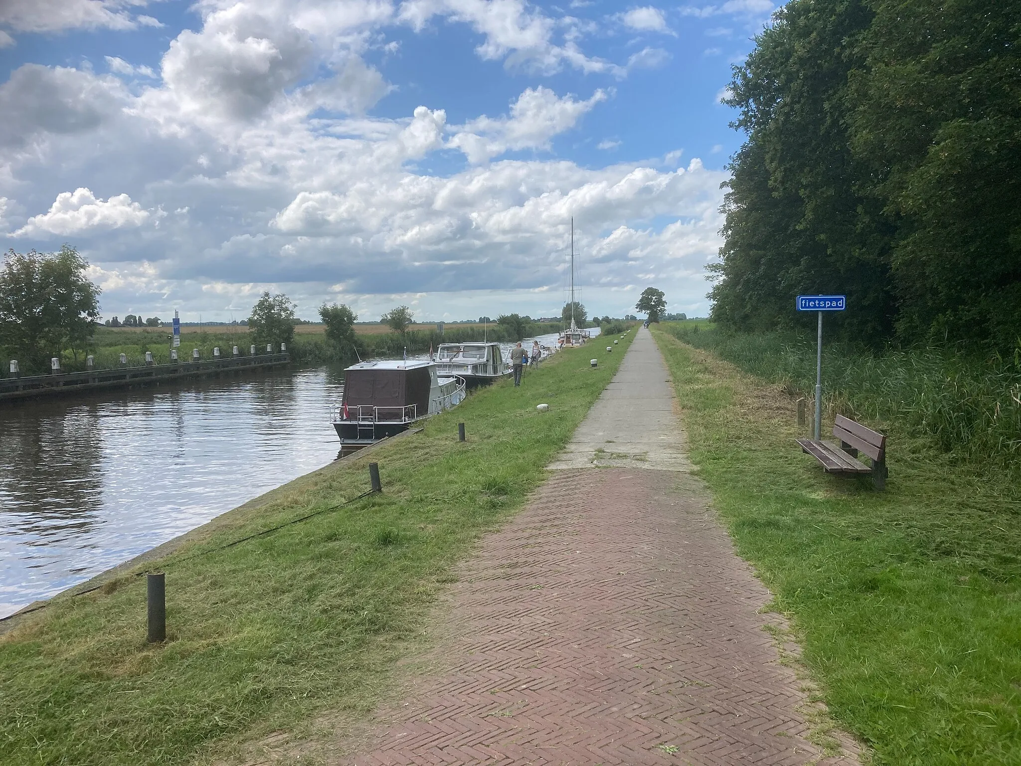 Photo showing: Driezum Oostwoude Oude Zwemmer Nieuwe Zwemmer waterkever Westerburen Ee Branbuorren Dokkumer Engwierum