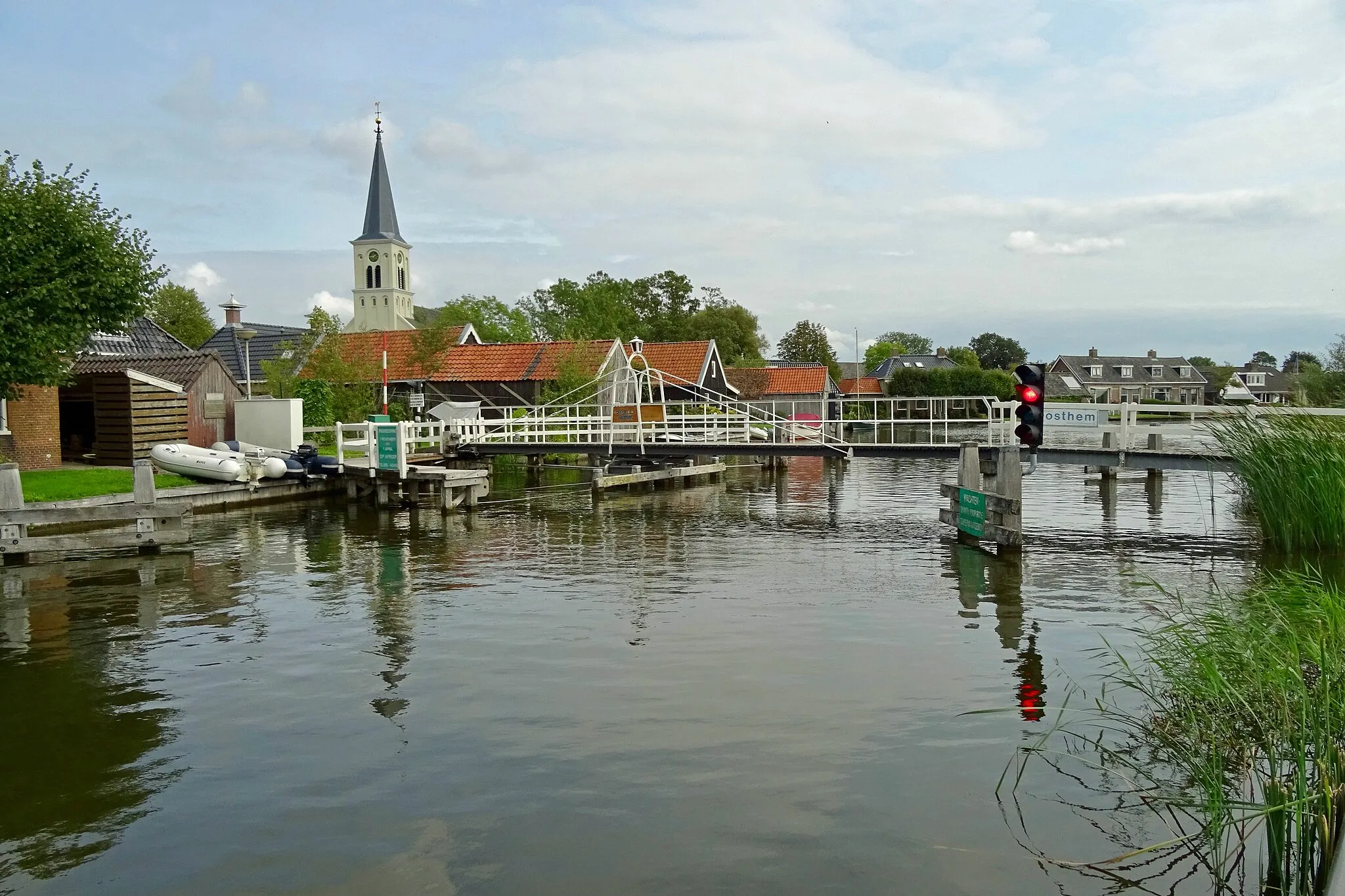 Photo showing: Easthim (Oosthem) met Johanneskerk aan de Wimerts