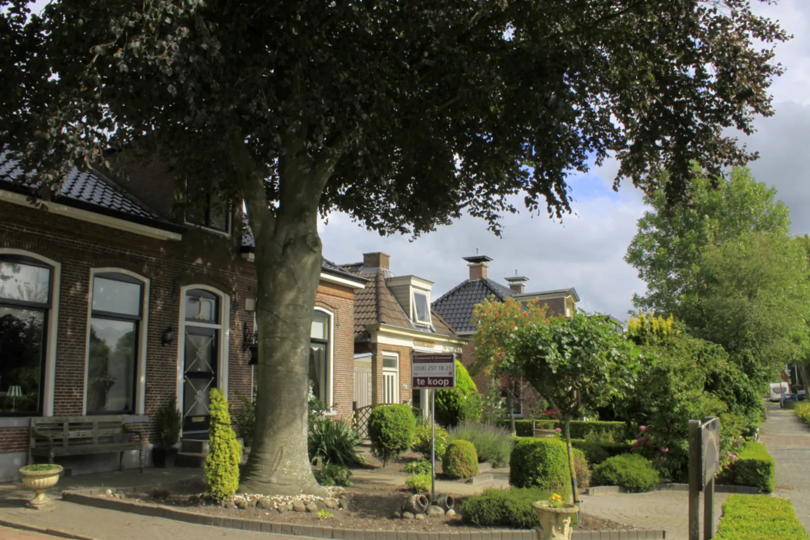 Photo showing: Uniawei in Stiens. Fryslân.