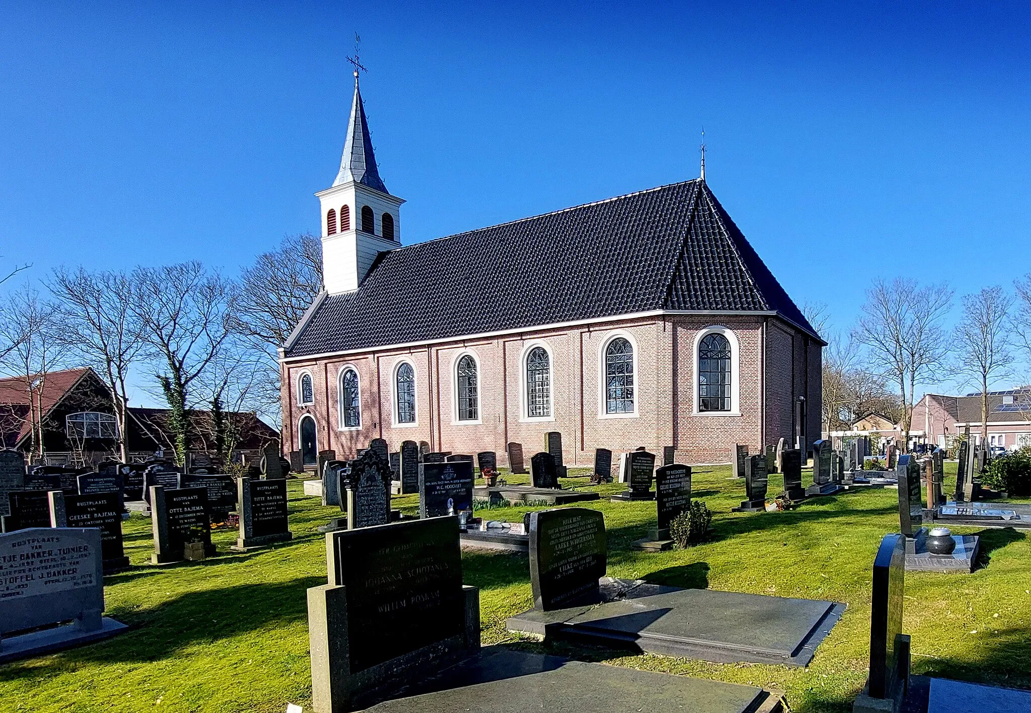 Photo showing: De Fontein yn Aldemardum is in tsjerkegebou fan de protestanske gemeente Aldemardum-Nijemardum-Sondel. De tsjerke is in ryksmonumint.