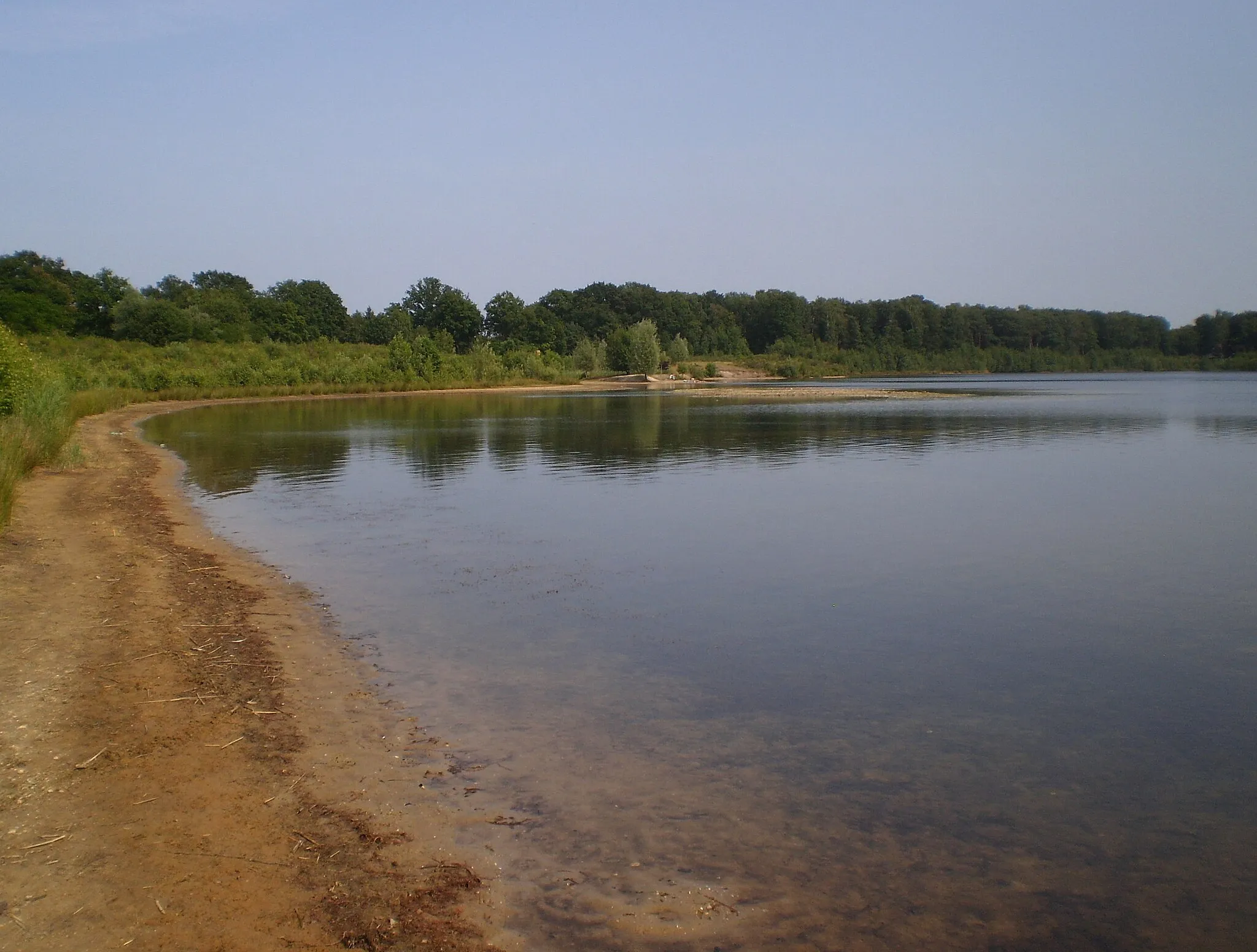 Photo showing: Alba, an artificial lake near Loenen, the Netherlands. In the 20th century here was a sandstone quarry of a company with the same name