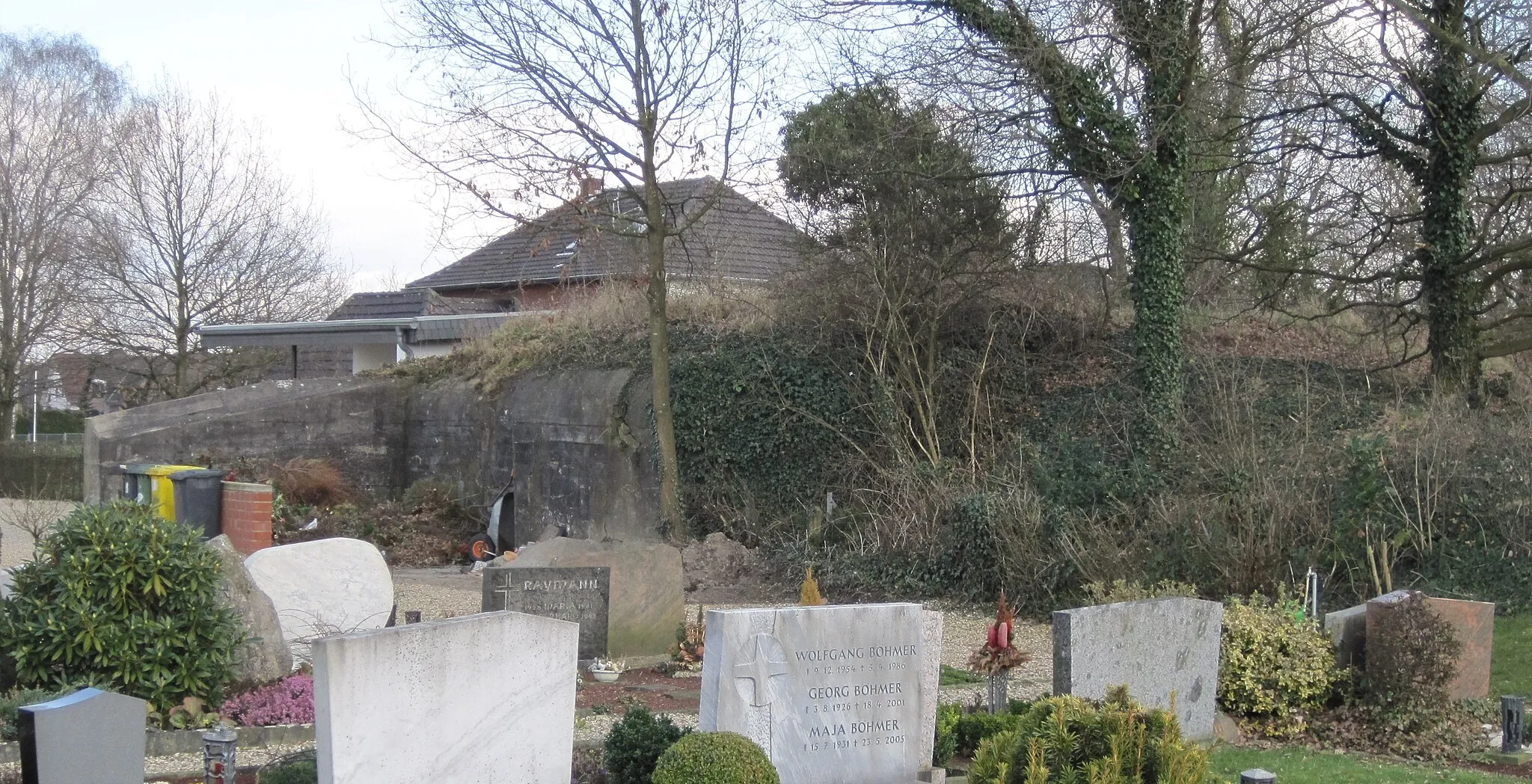 Photo showing: Kranenburg-Nütterden, Bunker am Friedhof