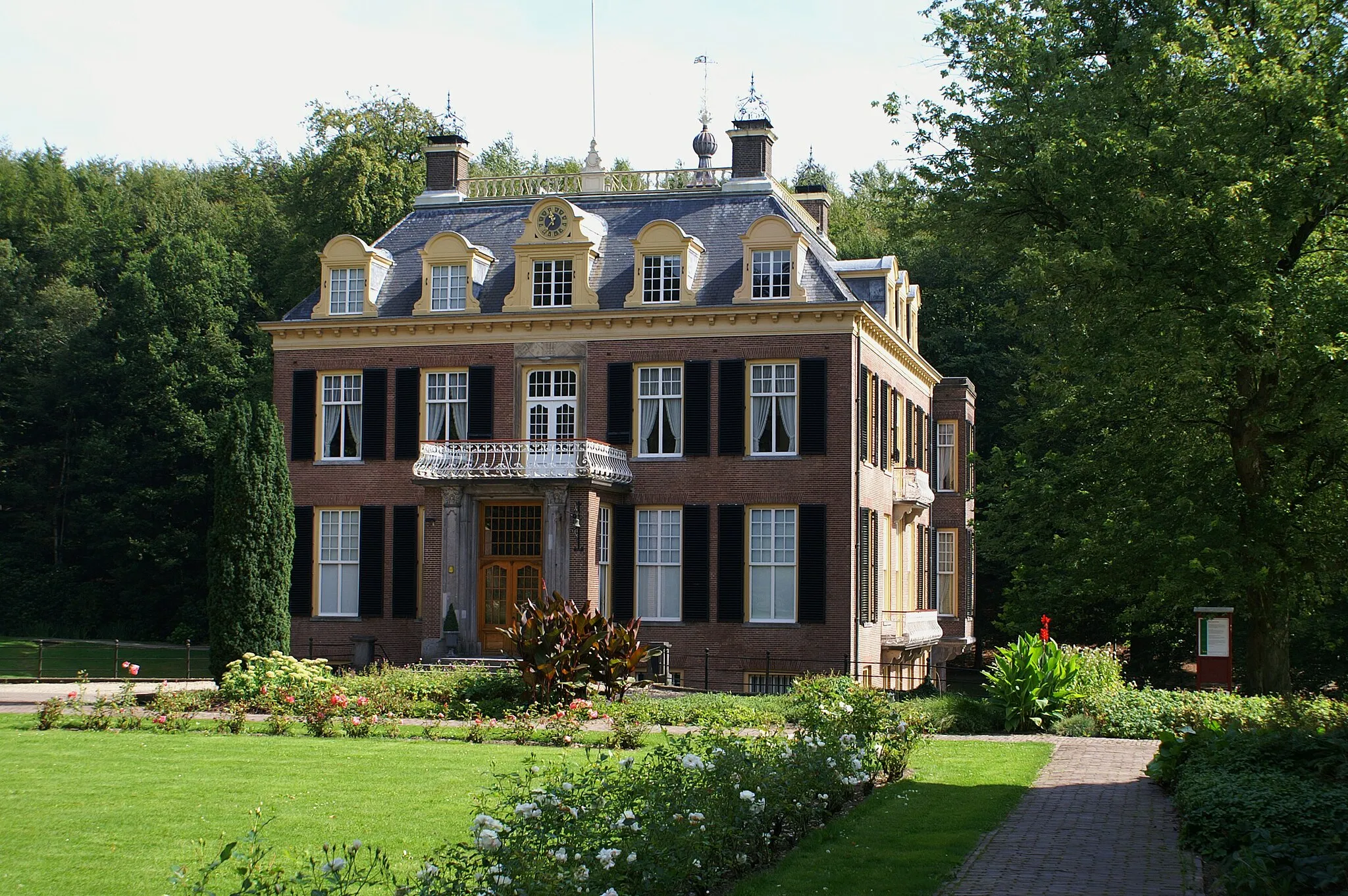Photo showing: This is an image of rijksmonument number 528875