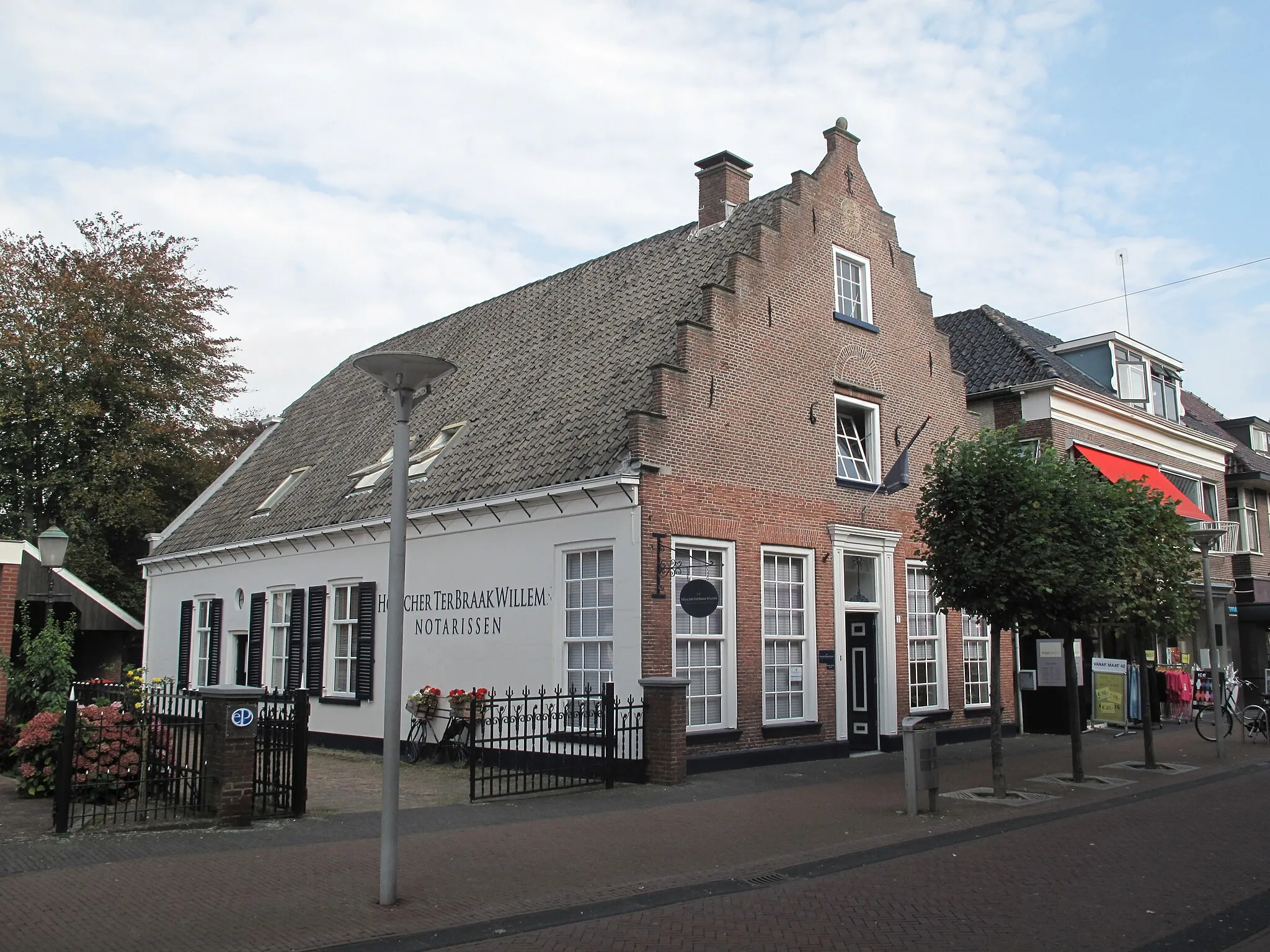 Photo showing: This is an image of rijksmonument number 33028