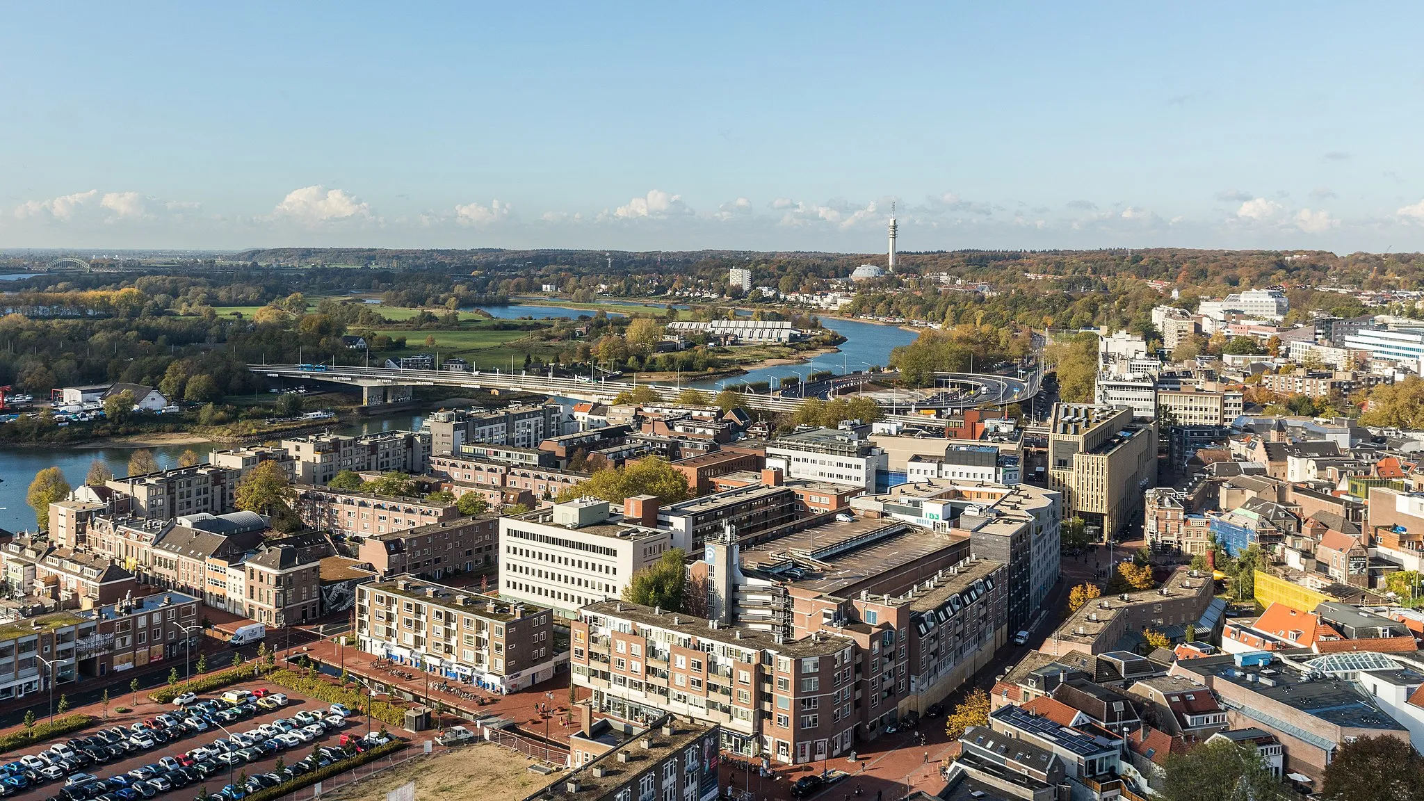 Photo showing: West of Arnhem, Nelson Mandelabrug, Nederrijn