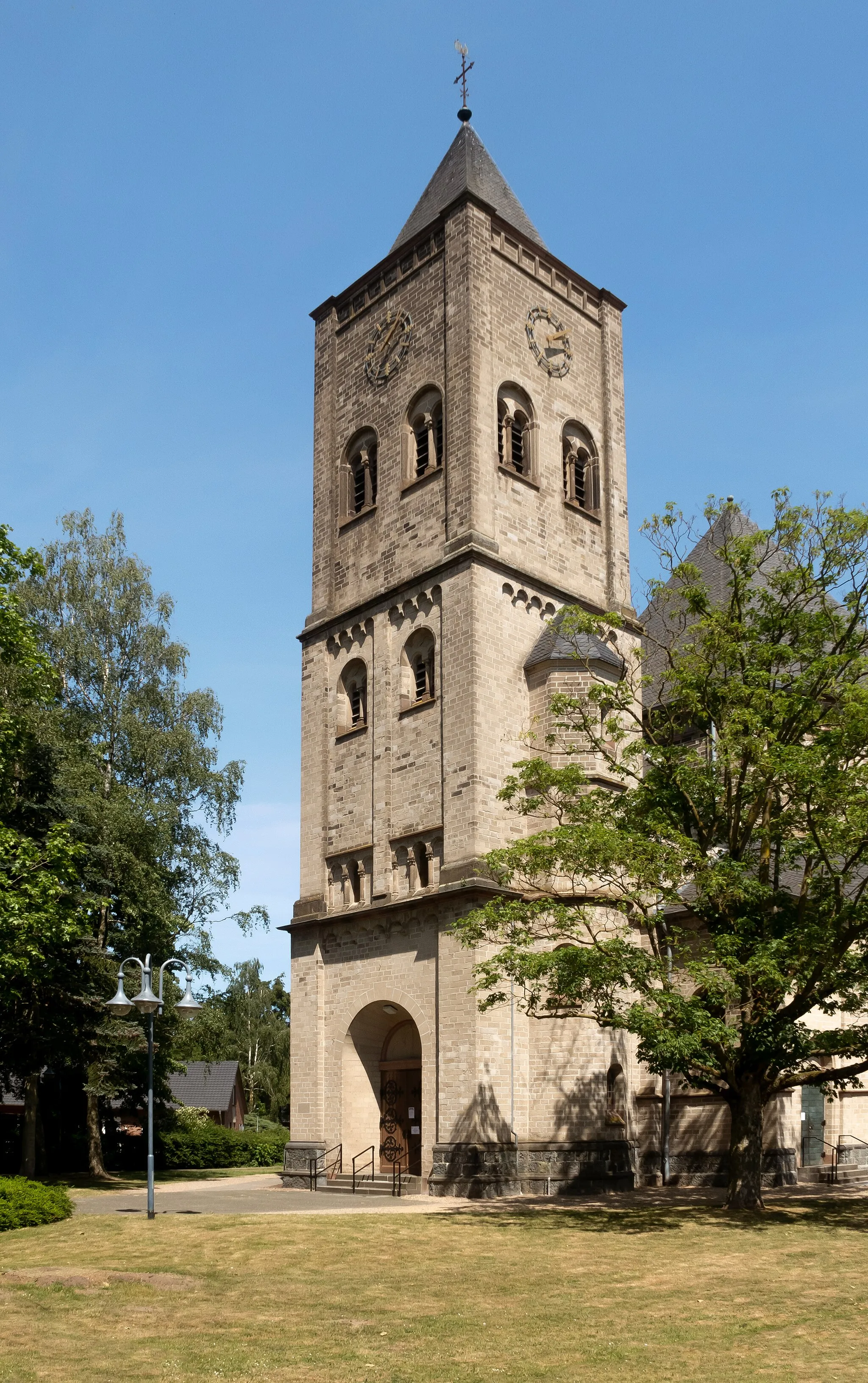 Photo showing: Asperden, catholic Pfarrkirche Sankt Vincentius