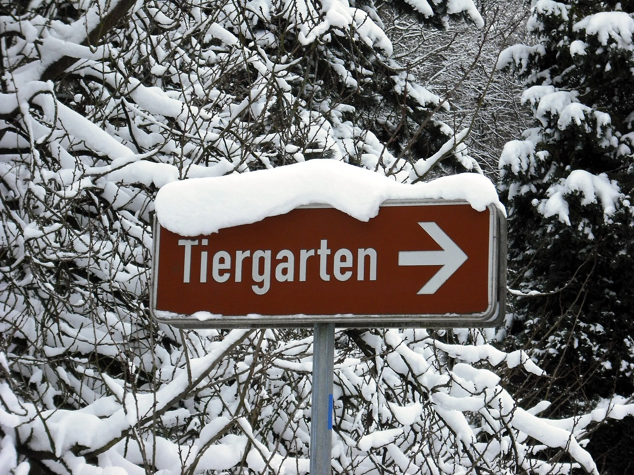 Photo showing: Wegwijzer naar dierentuin/Tiergarten - Kleef, Duitsland