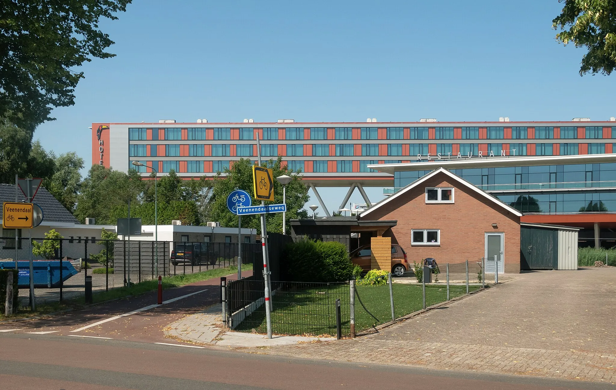 Photo showing: De Klomp (near Veenendaal), Van der Valkhotel Veenendaal