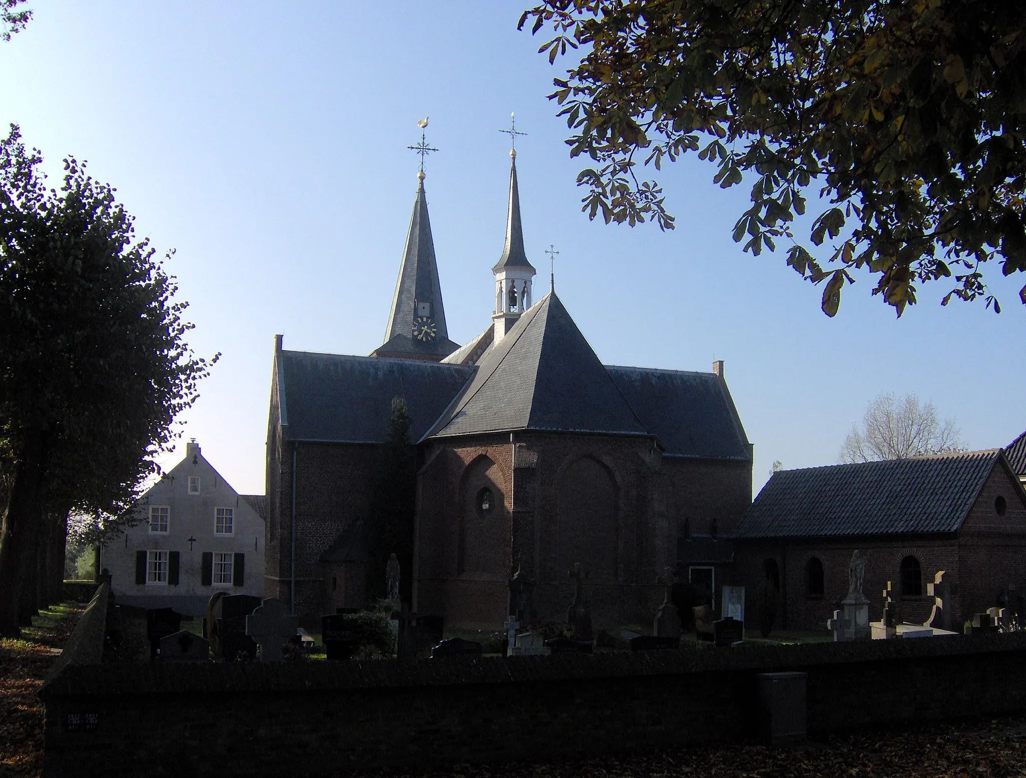 Photo showing: Kerk Bokhoven. eigen foto

Licensing
nl:categorie:afbeelding 's-Hertogenbosch