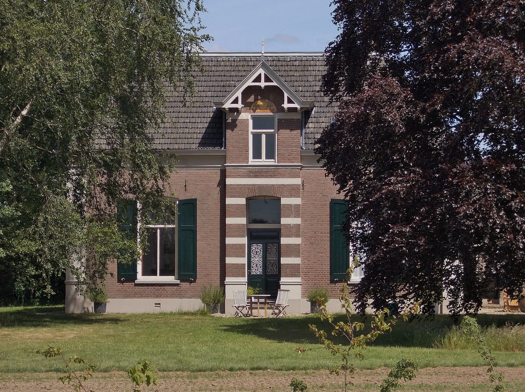 Photo showing: Spilhofstede, Middendijk 18 te Nijbroek. Woonhuis van boerderij gebouwd in 1899