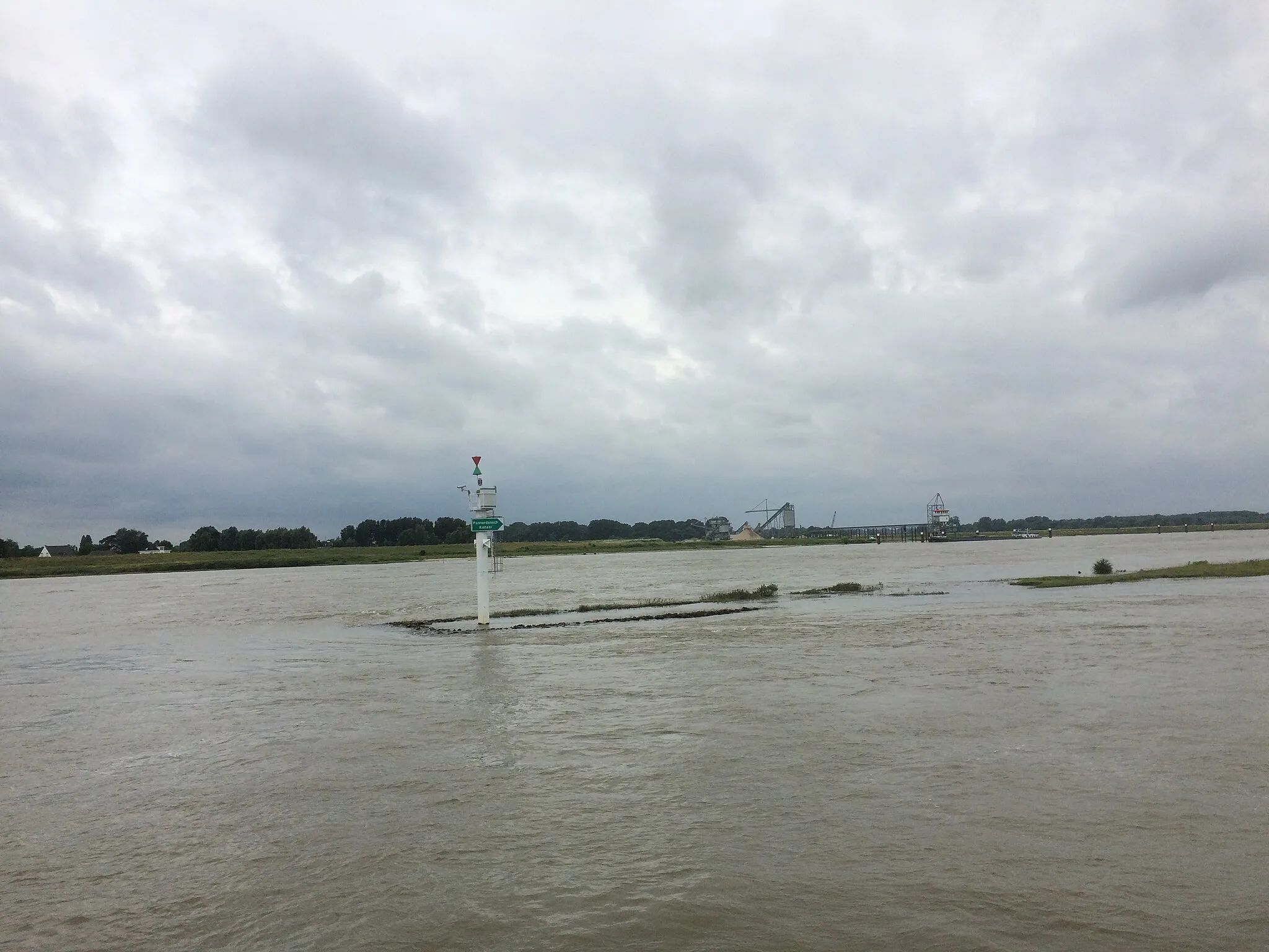 Photo showing: Baak op de Pannerdensche kop