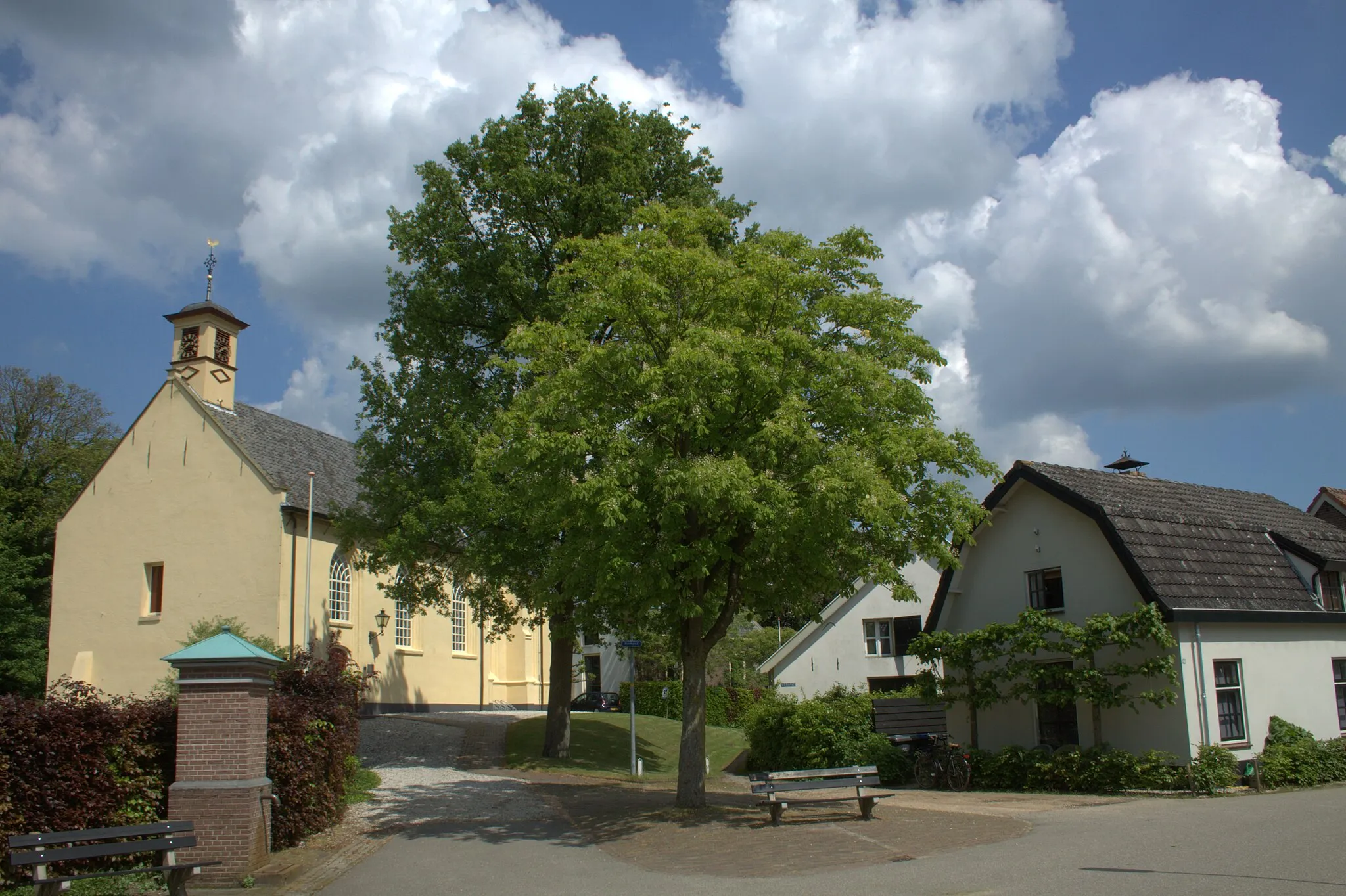 Photo showing: In de Betuwe in de gemeente Buren ligt het mooie dorp Asch.