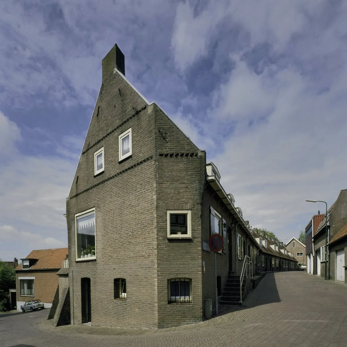 Photo showing: Wederopbouw/ Straatbeeld: Straatbeeld (opmerking: Gefotografeerd voor Toonbeelden van de Wederopbouw)