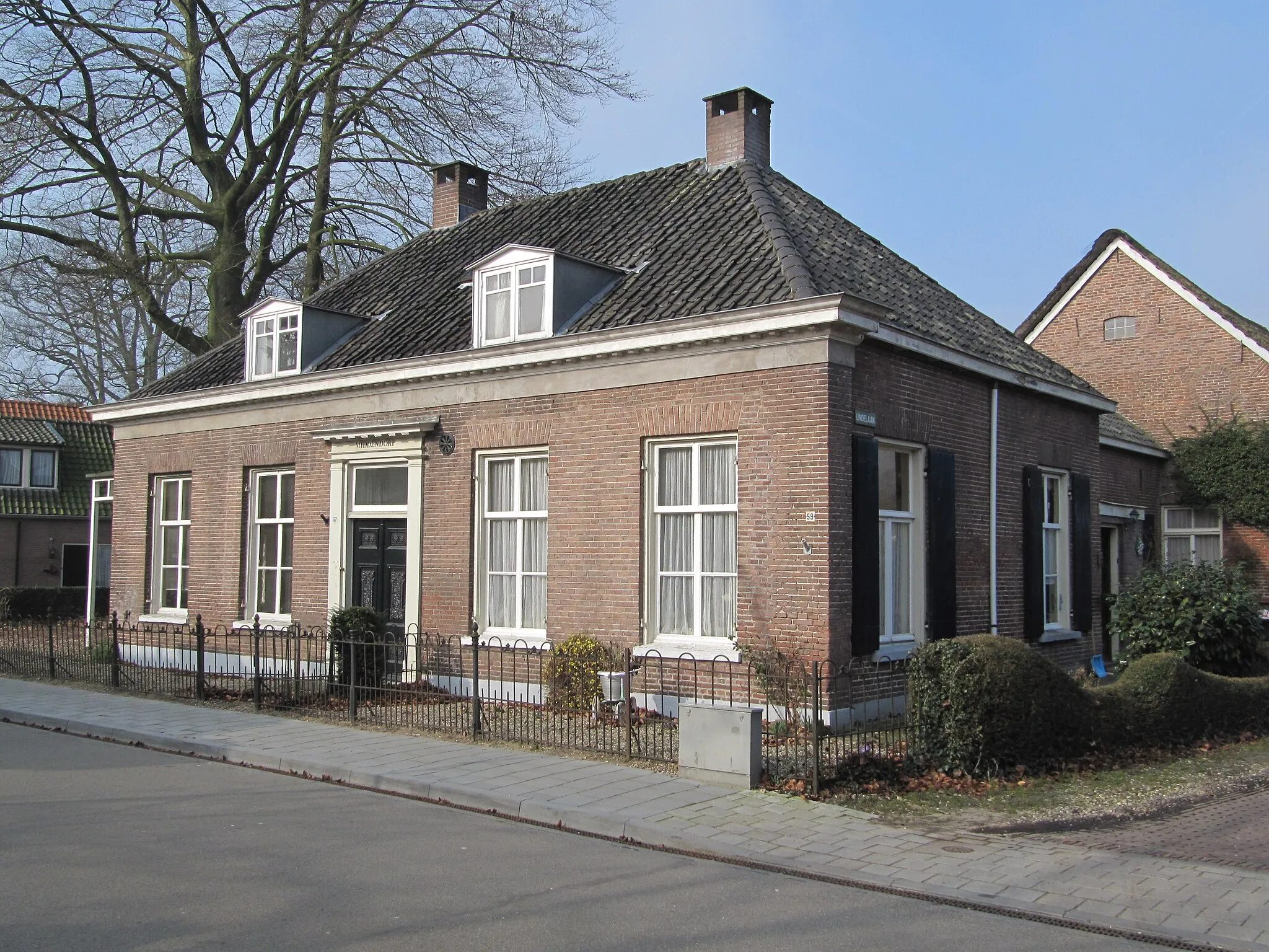 Photo showing: This is an image of rijksmonument number 42123
