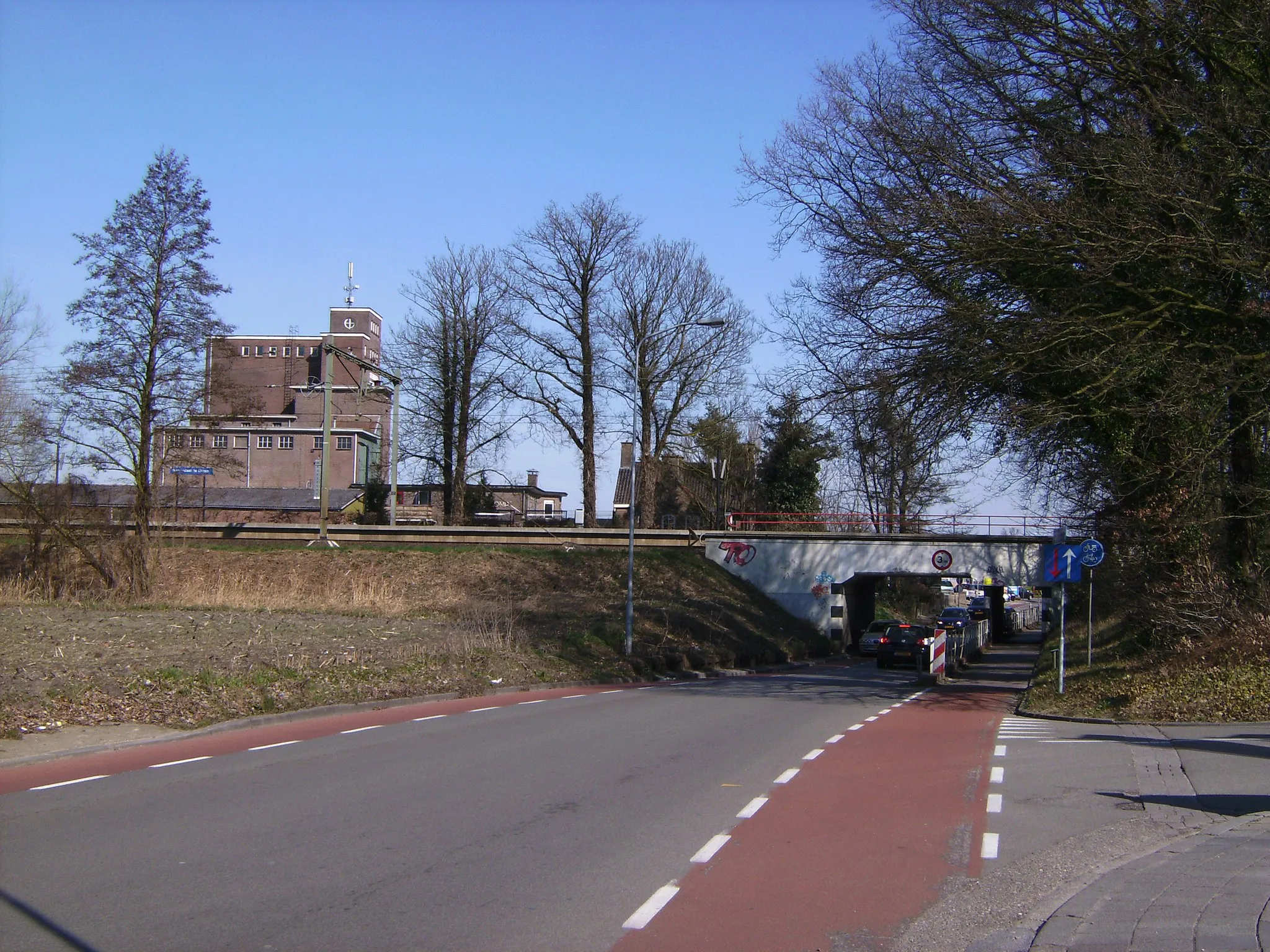 Photo showing: De Klomp, viaduct near station Veenedaal-de Klomp