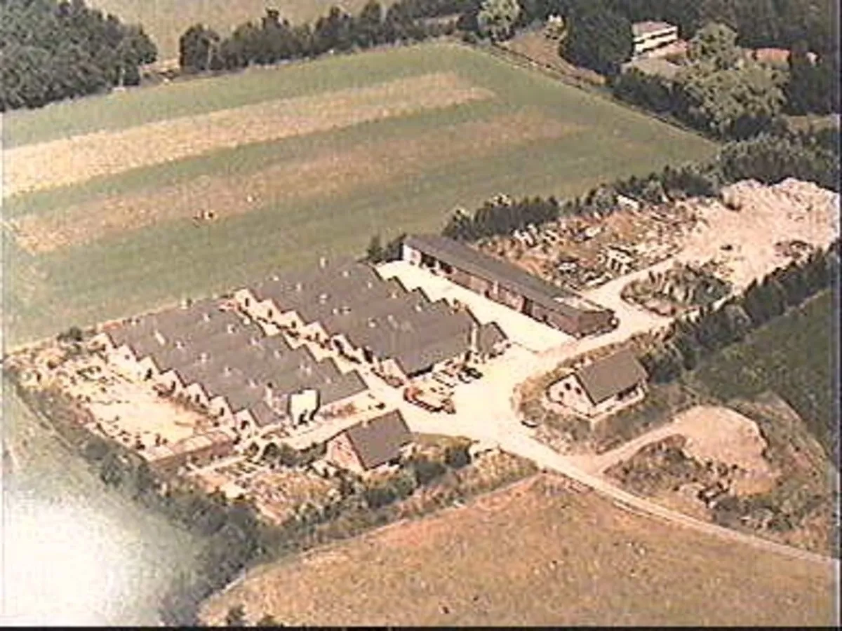 Photo showing: Nederveluwe/ Boerderijen: boerderijcomplex met twee woonhuizen  nr. 2050-1 (opmerking: Deze afbeelding hebben wij helaas alleen in deze lage resolutie.)