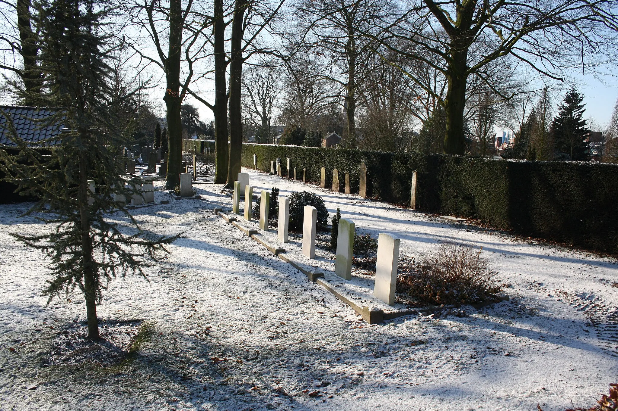 Photo showing: Holten cemetery-overzicht