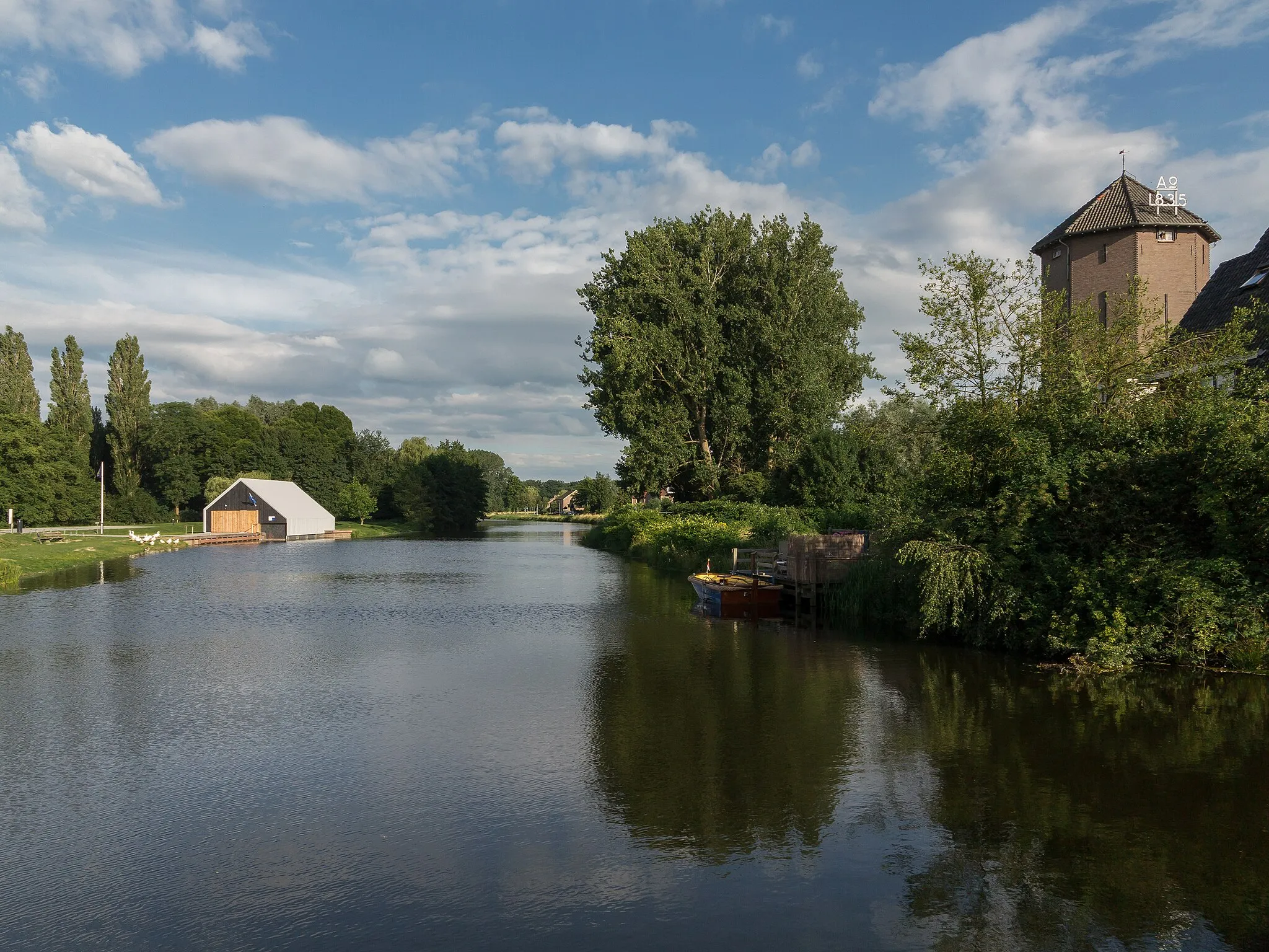 Photo showing: Lochem, river (de Berkel' from a street (de Graaf Ottoweg)