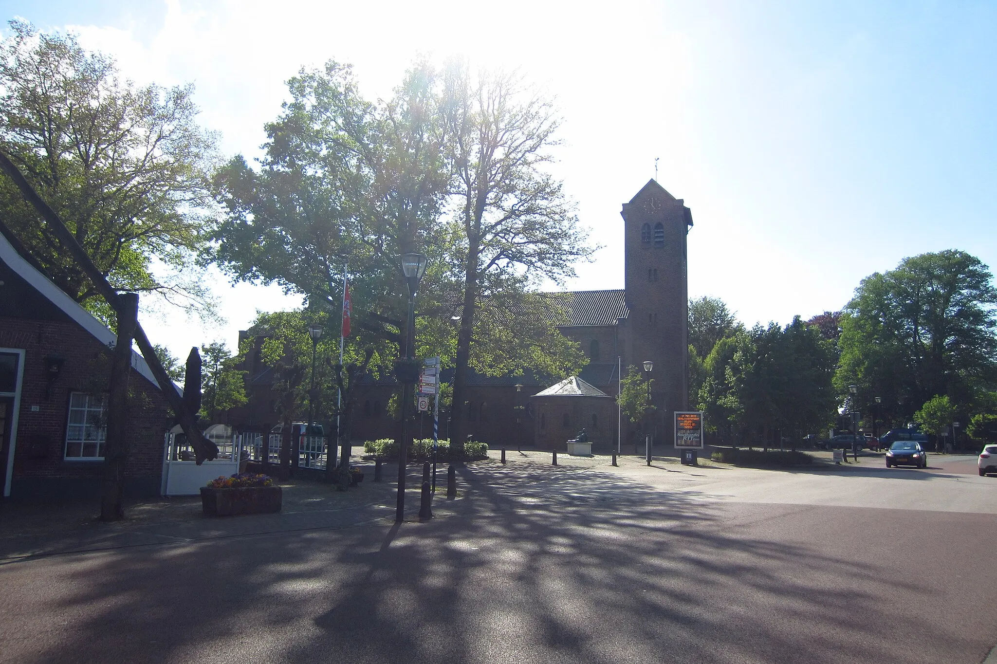 Photo showing: De Petrus en Pauluskerk te Hengevelde (2 mei 2018).