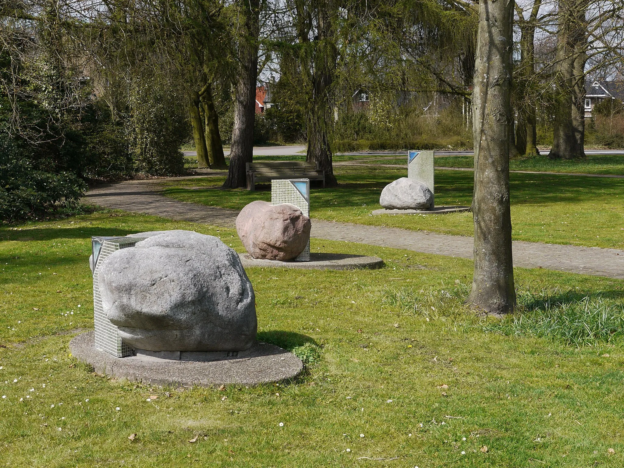 Photo showing: Beeldengroep langs Domineestraat, Twello. Maker en jaartal: ??