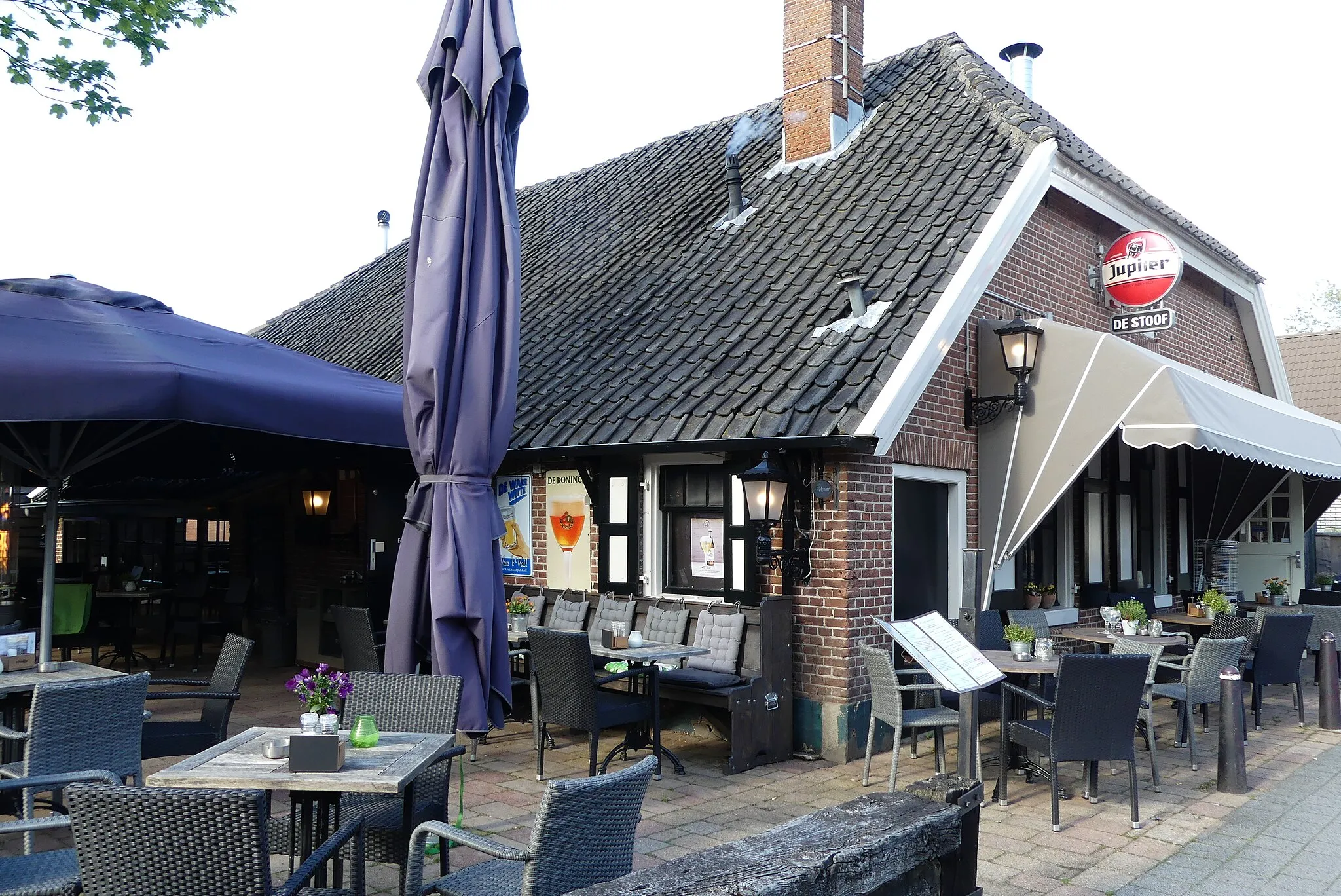 Photo showing: Zicht op een deel van het Eetcafé De Stoof, Harderwijkerweg 10, 8071 GA Nunspeet