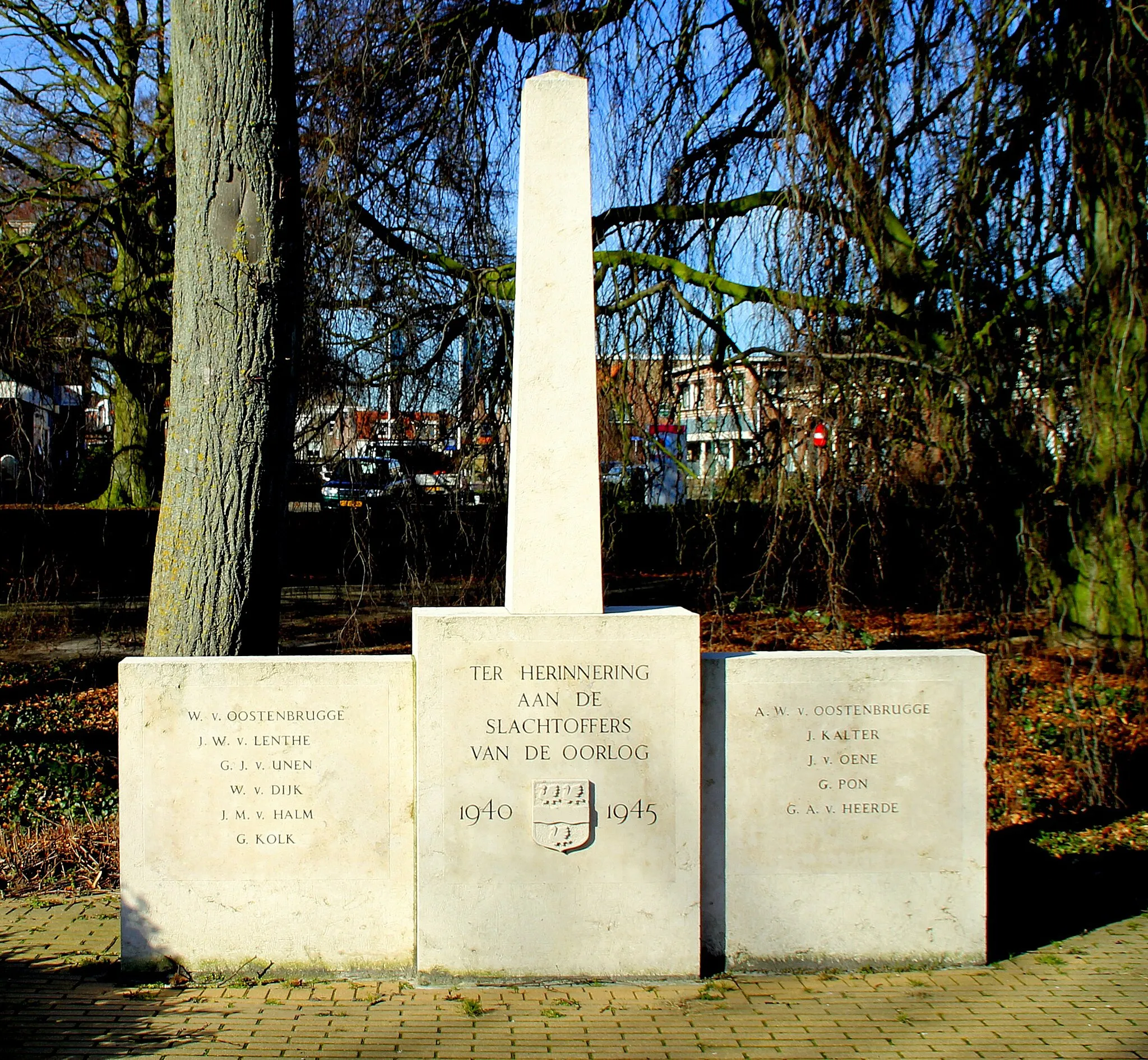 Photo showing: IJsselmuiden oorlogsmonument