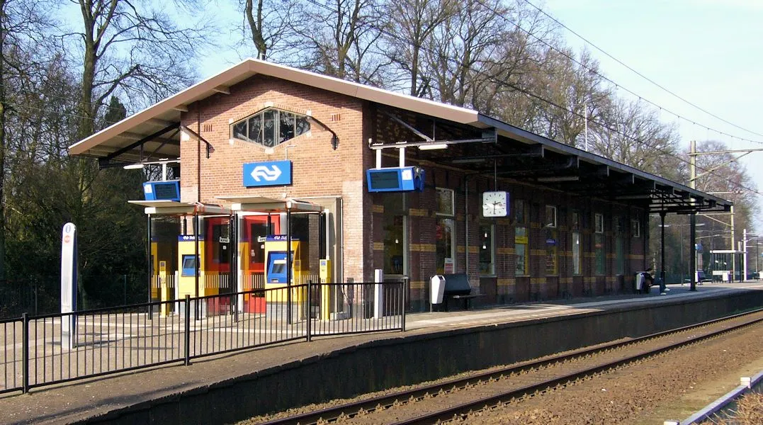 Photo showing: station Ermelo 2008