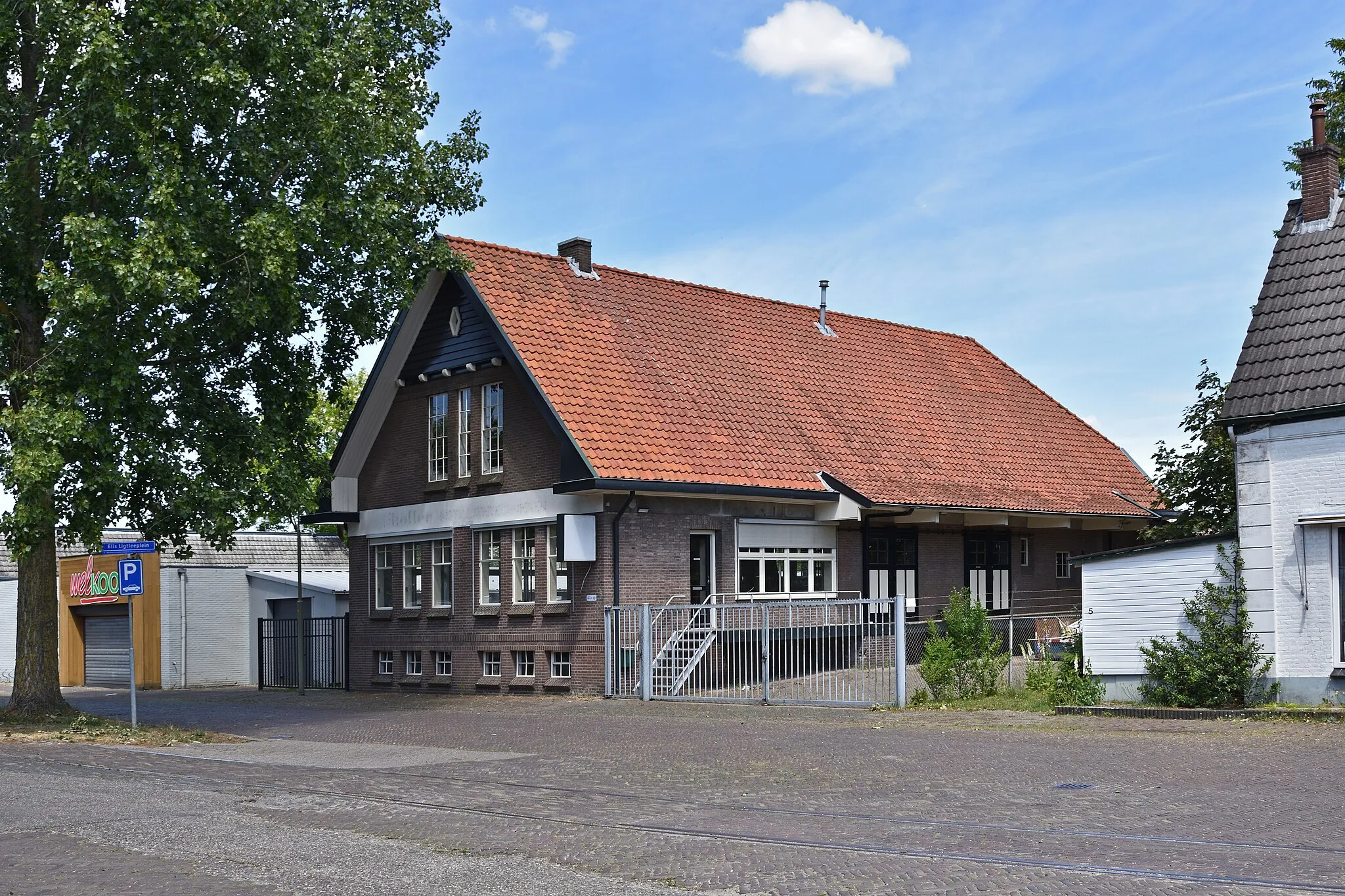 Photo showing: Stationsstraat 3, Eerbeek