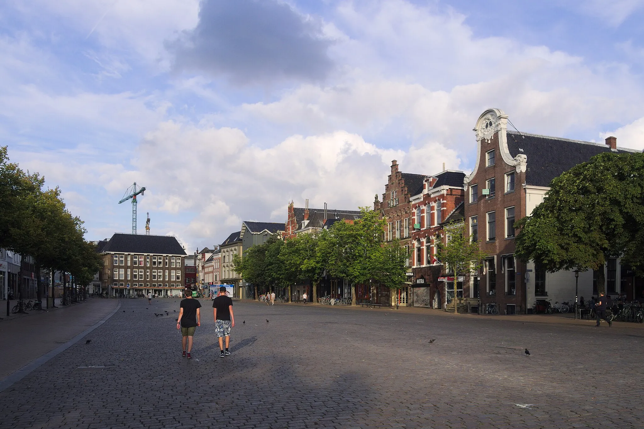 Photo showing: View of Vismarkt square, Groningen, looking towards east.