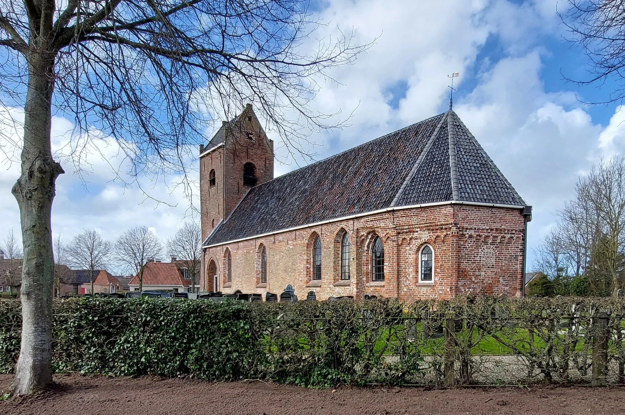 Photo showing: De Jehannestsjerke yn Nes is in tsjerke fan de protestanske gemeente Nes-Wierum, Noardeast-Fryslân.