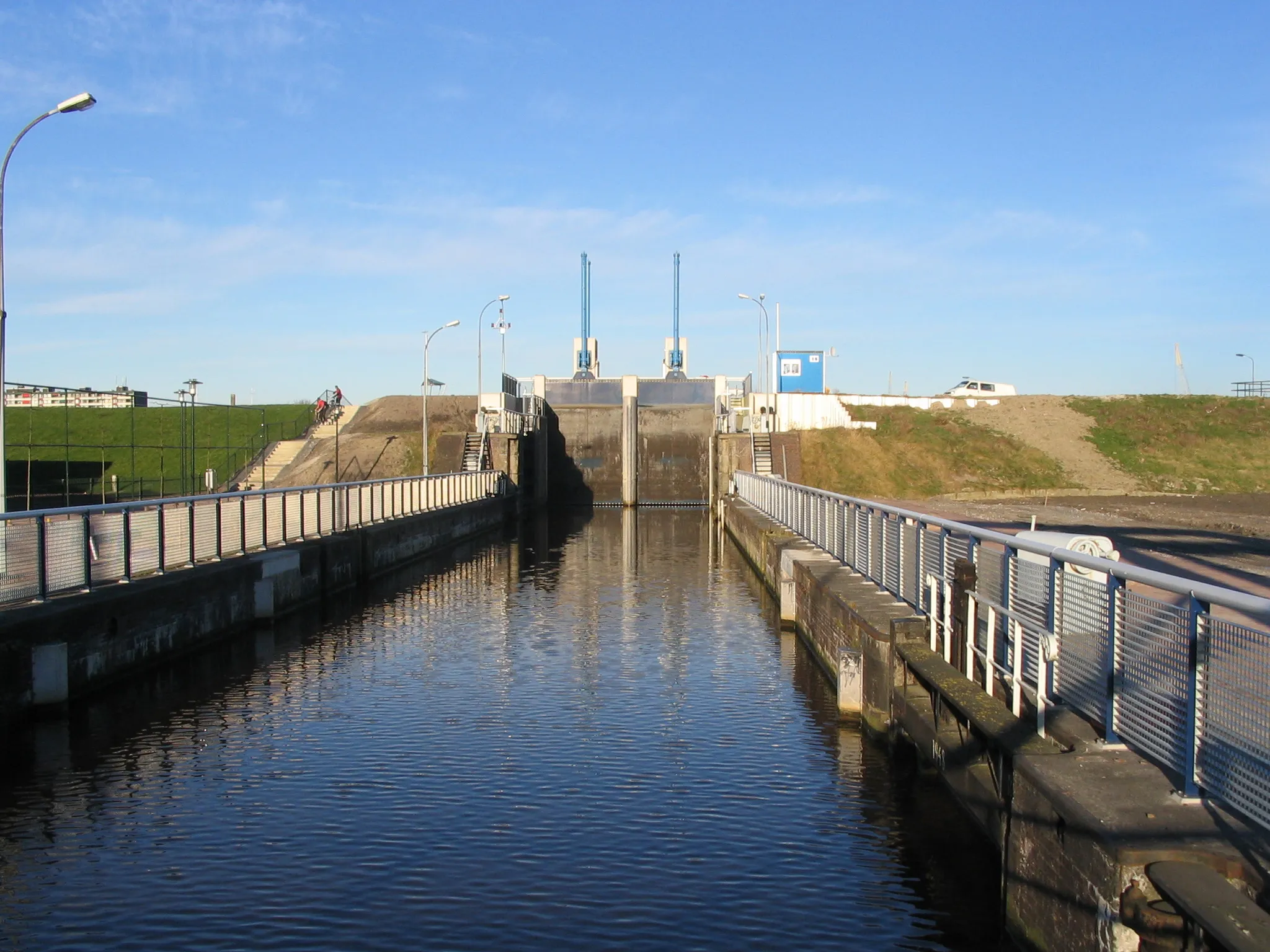 Photo showing: Delfzijl de sluis in het oude Eemskanaal