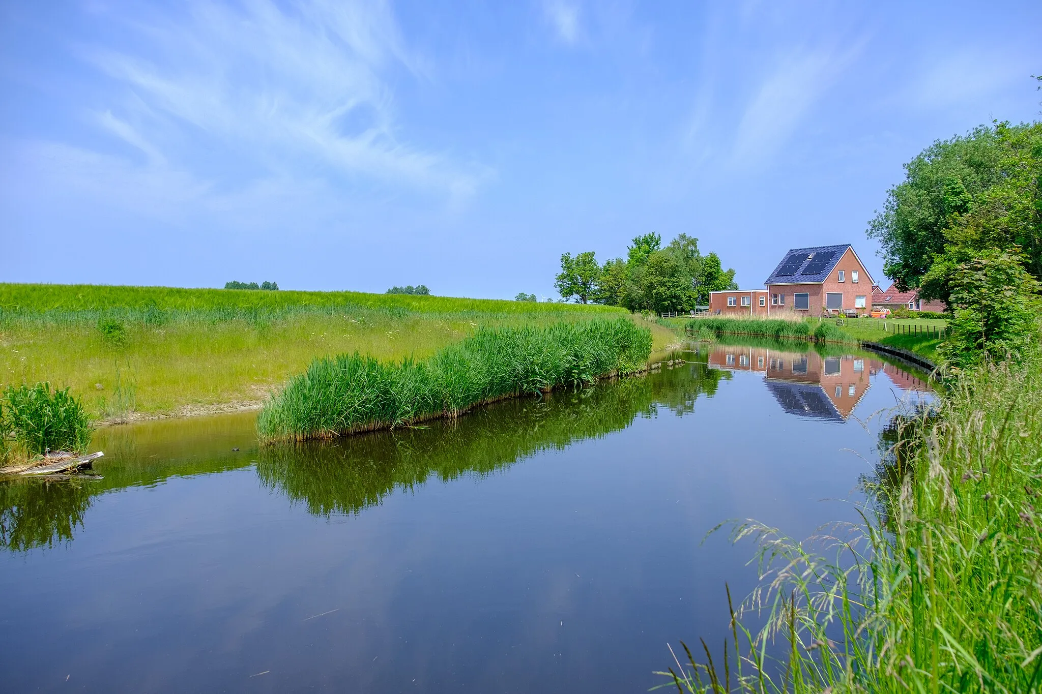 Photo showing: Voormalige haventje van Oosternieland aan de Meedstermaar