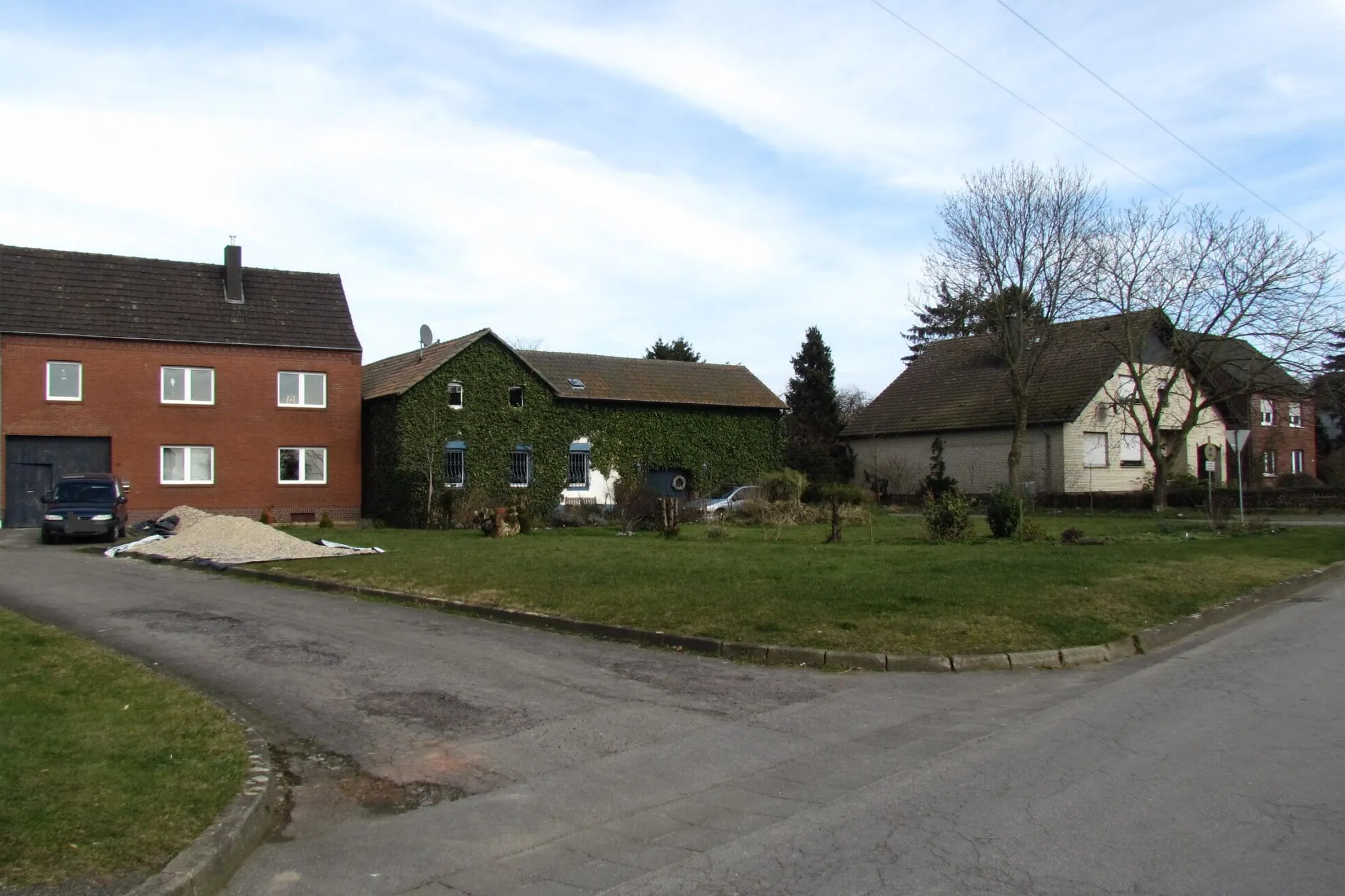 Photo showing: Häuser in Nachbarheid