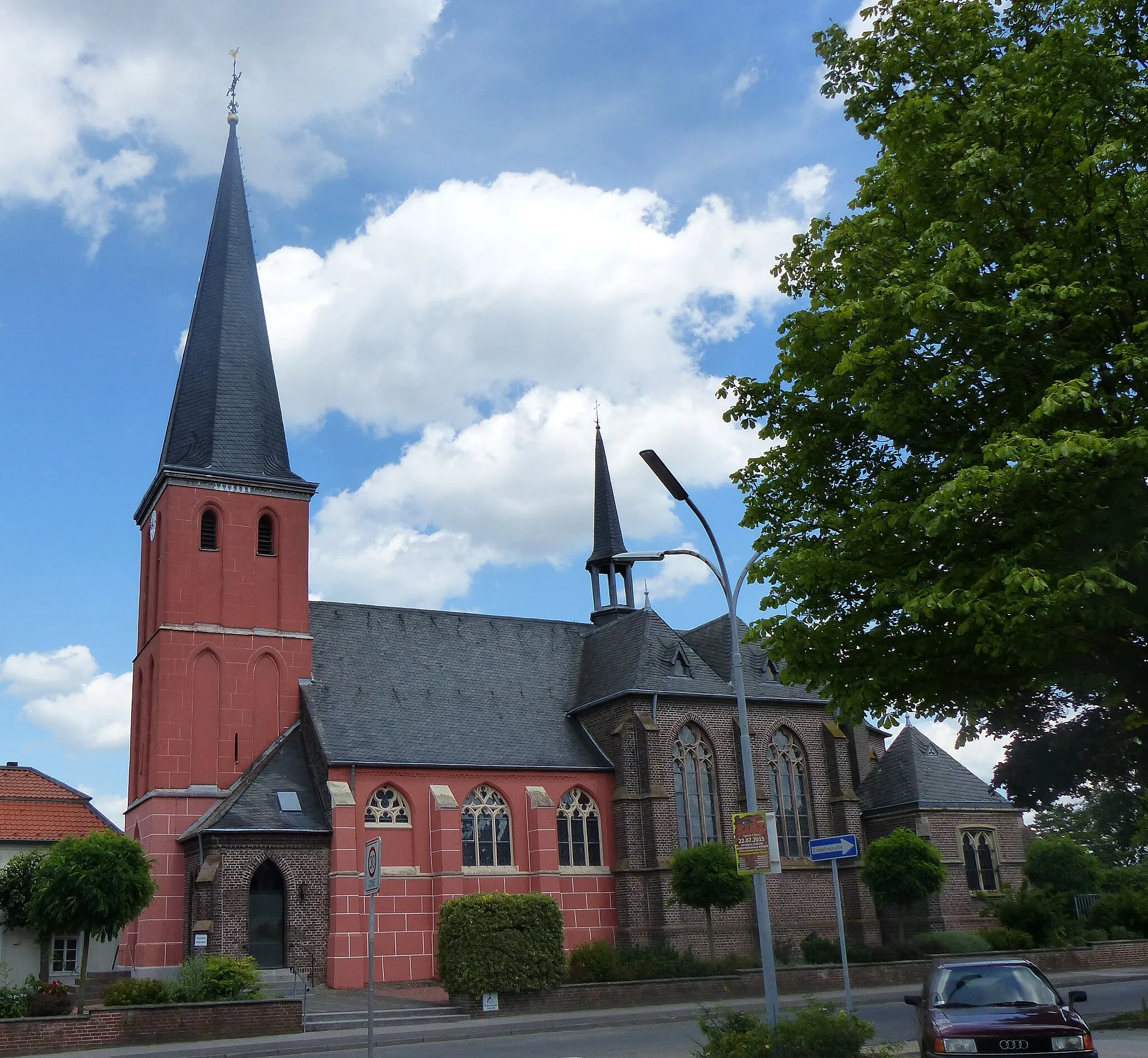 Photo showing: Dilkrath – katholische Kirche St. Gertrudis