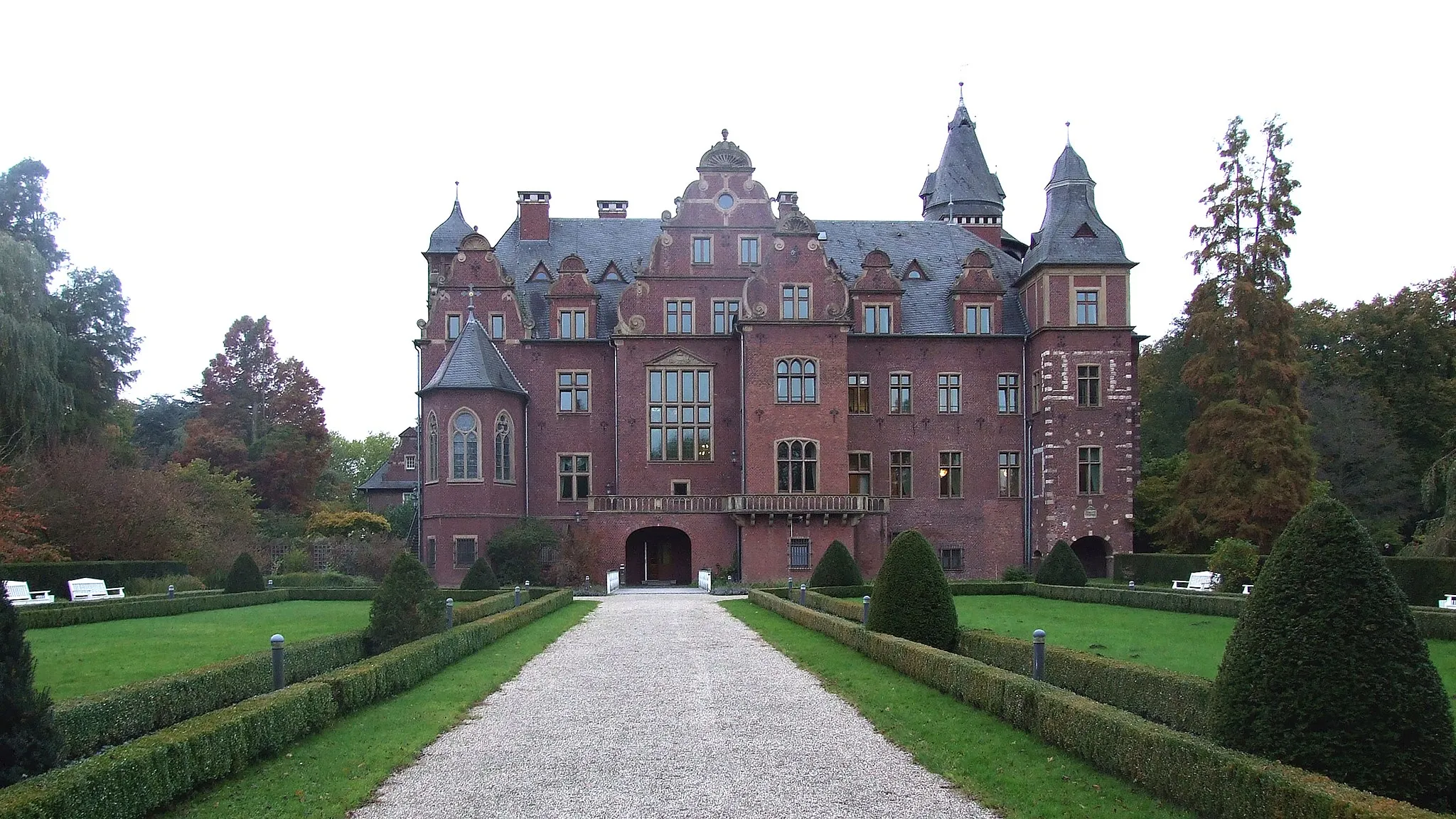 Photo showing: Schloss Krickenbeck - Blick vom Park