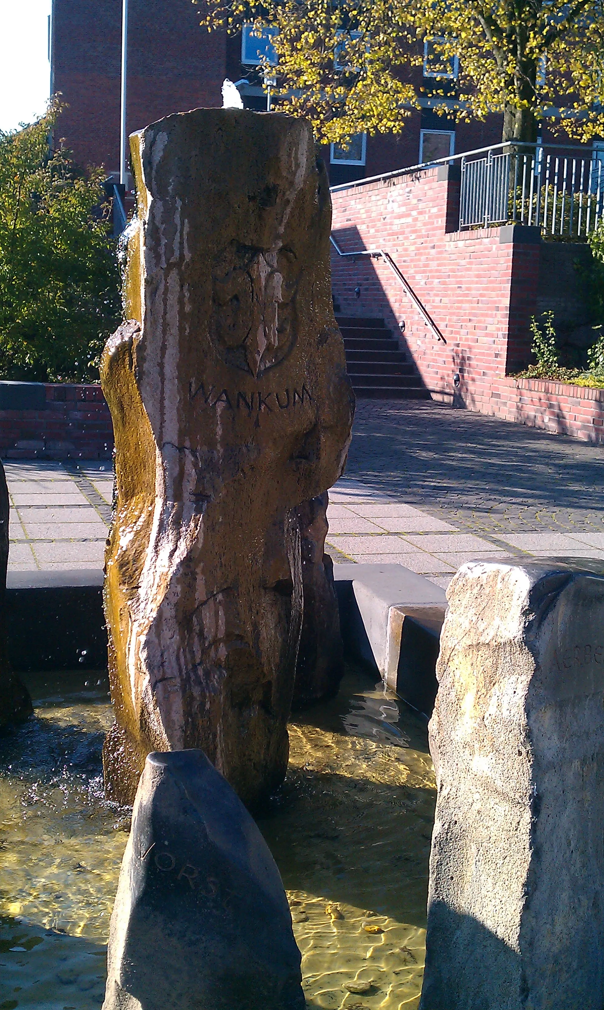 Photo showing: Brunnen vor der Kirche Sankt Martin in Wachtendonk-Wankum