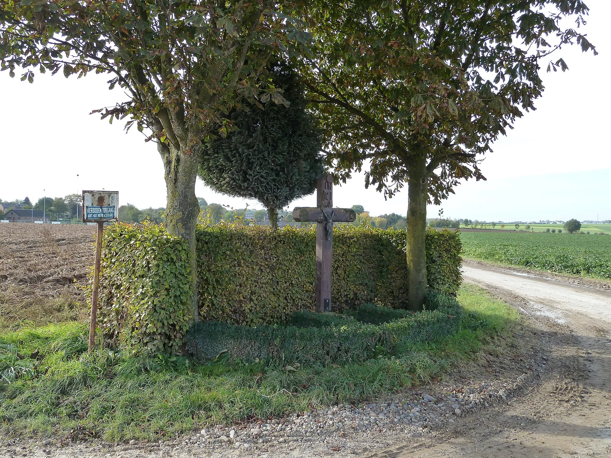 Photo showing: Cross at crossing of the Wijnweg, Ingber, Limburg, the Netherlands