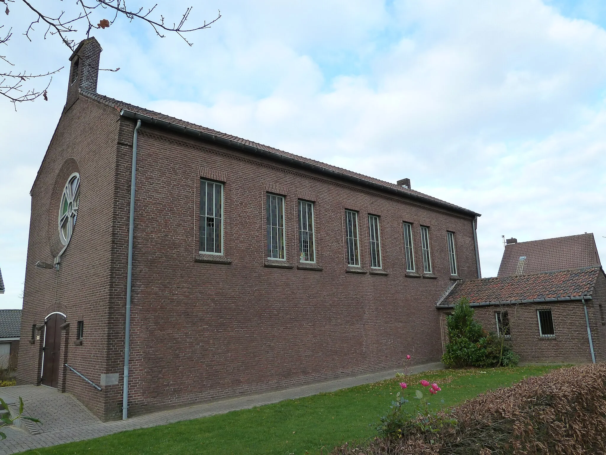 Photo showing: Church Huls, Simpelveld, Limburg, the Netherlands