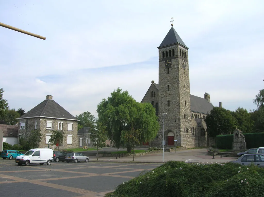 Photo showing: Nieuwe kerk te Limbricht (architect Jos Cuypers)