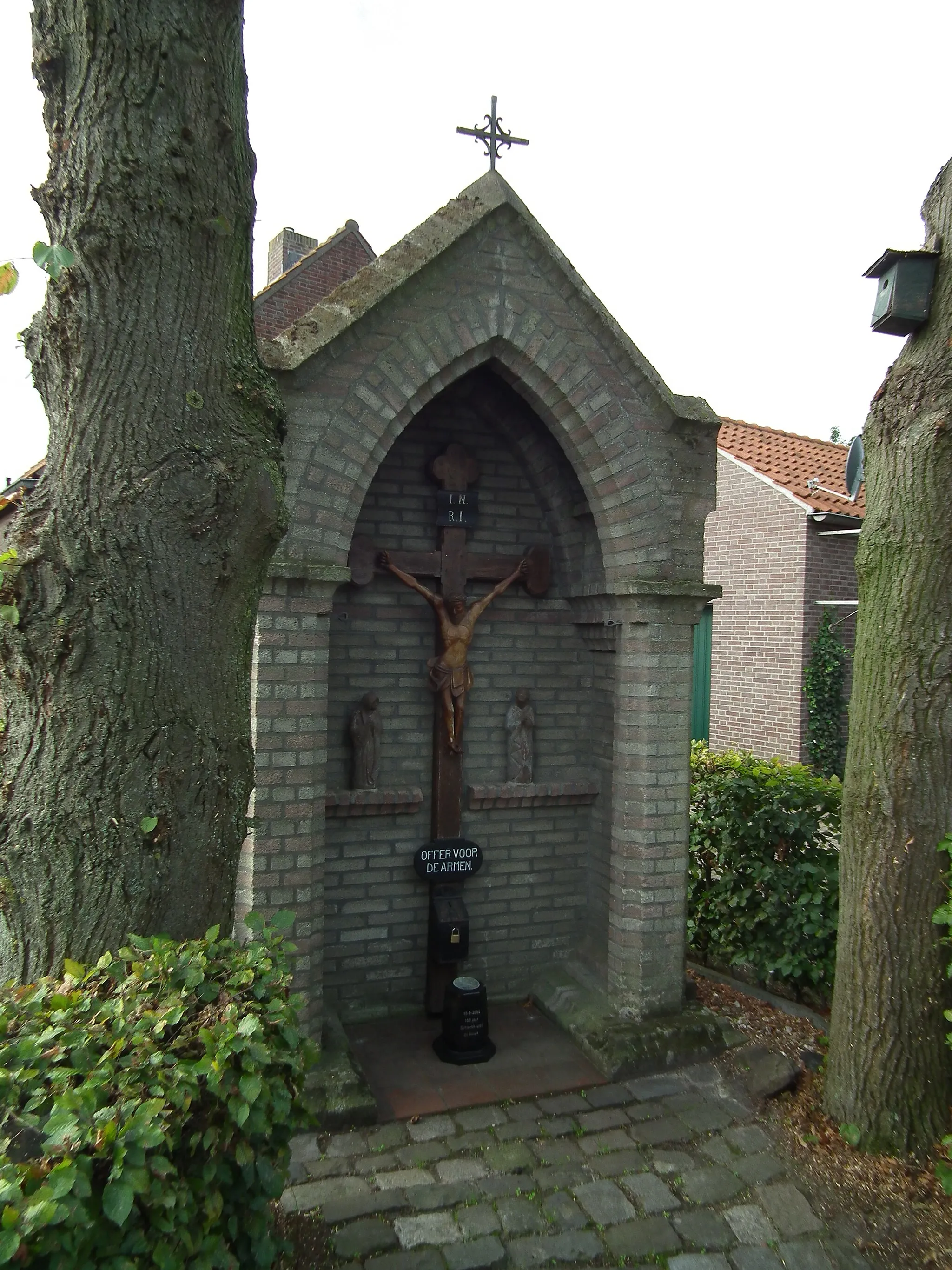 Photo showing: Front side of the chapel at the Hoofstraat.