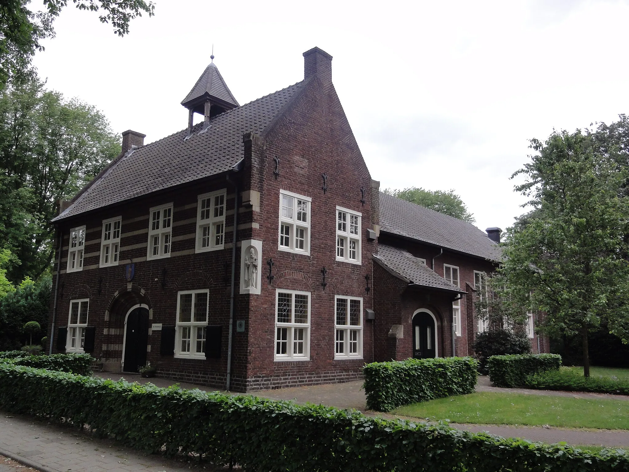 Photo showing: This is an image of rijksmonument number 518093