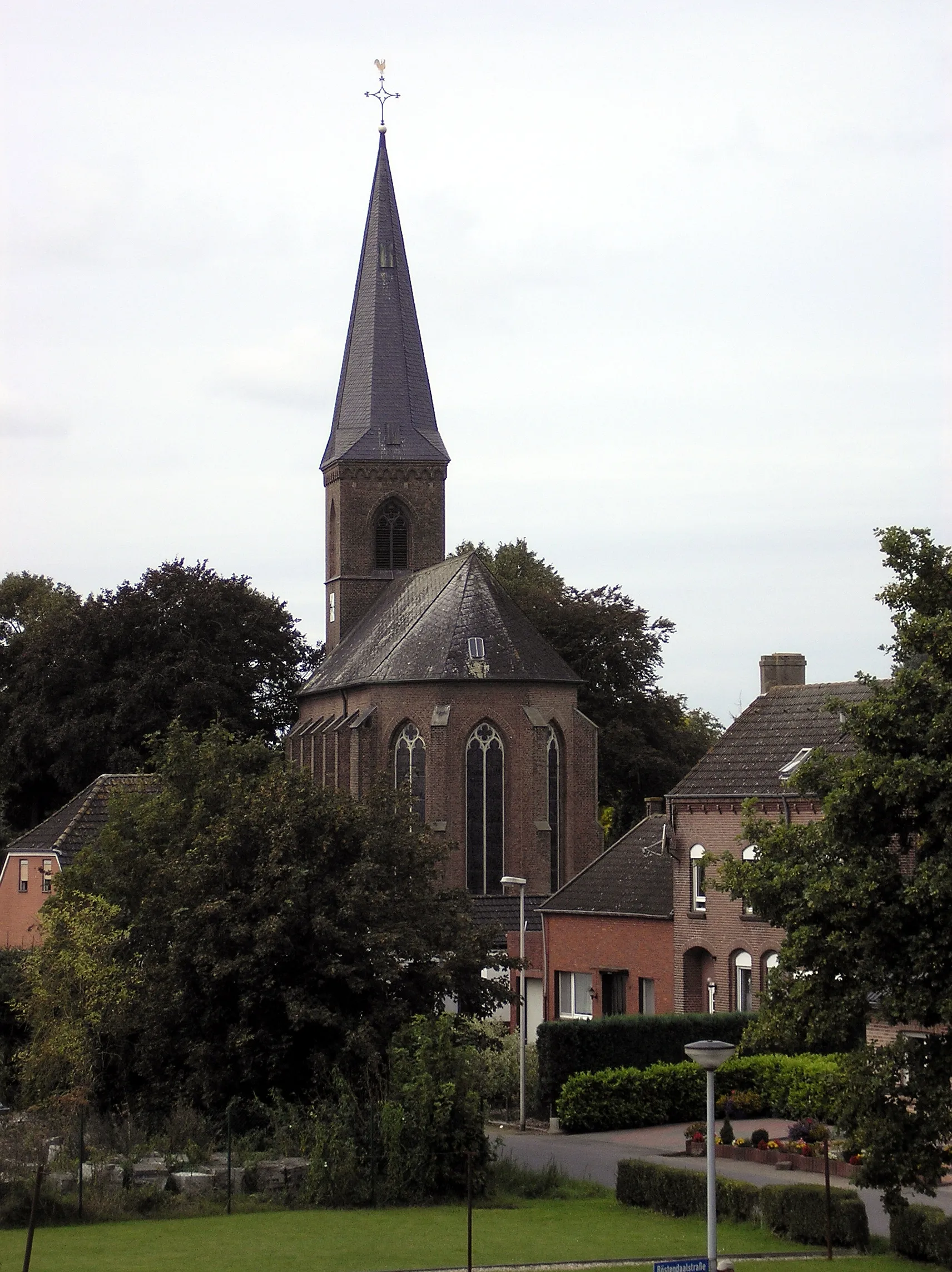 Photo showing: Die St. Mauritius-Kirche in Düffelward, Stadt Kleve